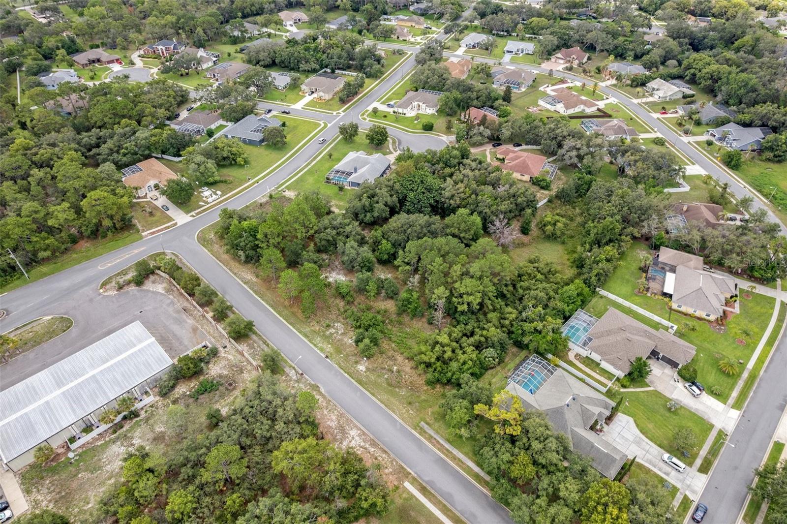 Image 11 of 19 For 00 Winding Oaks Boulevard