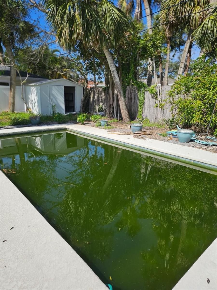 Image 3 of 5 For 750 Lantana Avenue