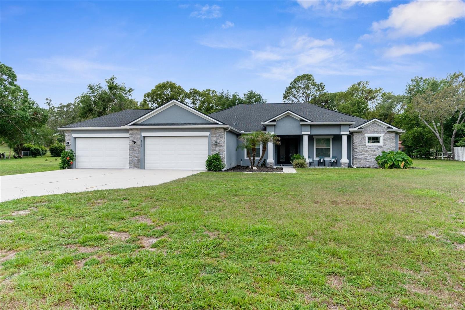 Image 11 of 54 For 2111 Maximilian Avenue