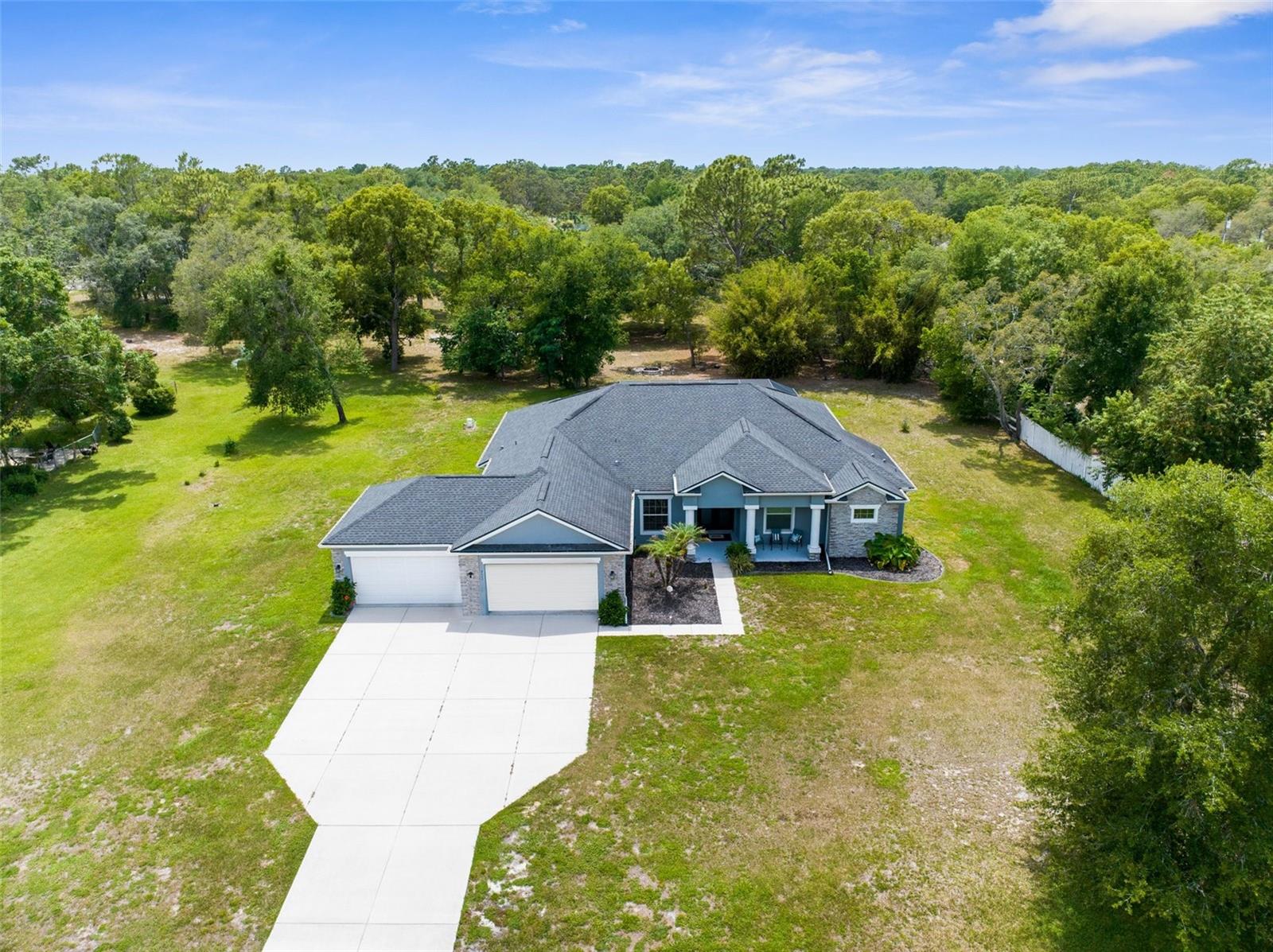 Image 15 of 54 For 2111 Maximilian Avenue