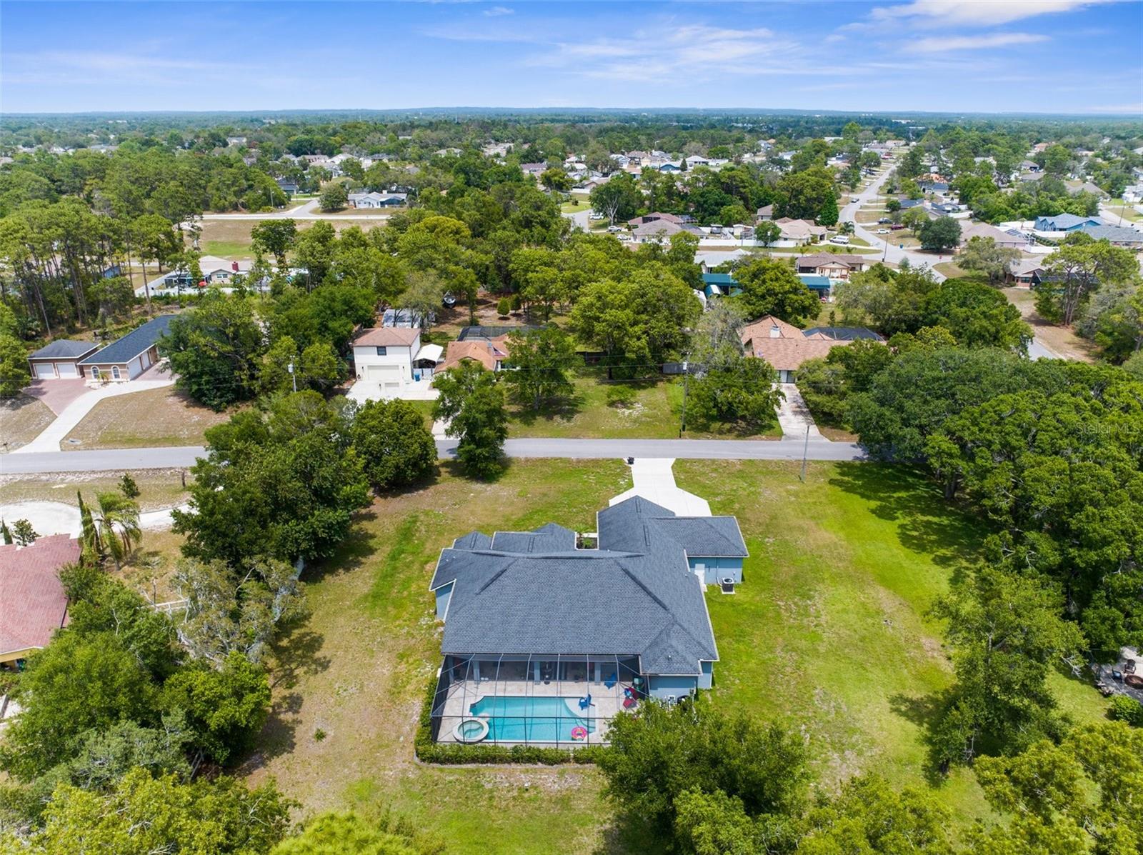 Image 8 of 54 For 2111 Maximilian Avenue