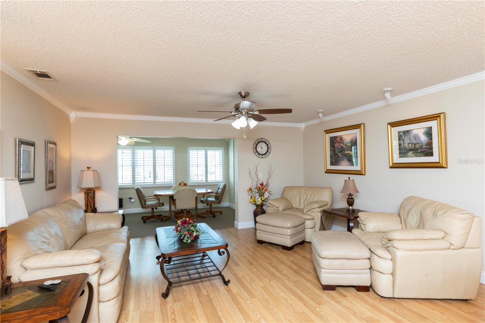 Listing photo id 8 for 4452 Garnet Drive 302