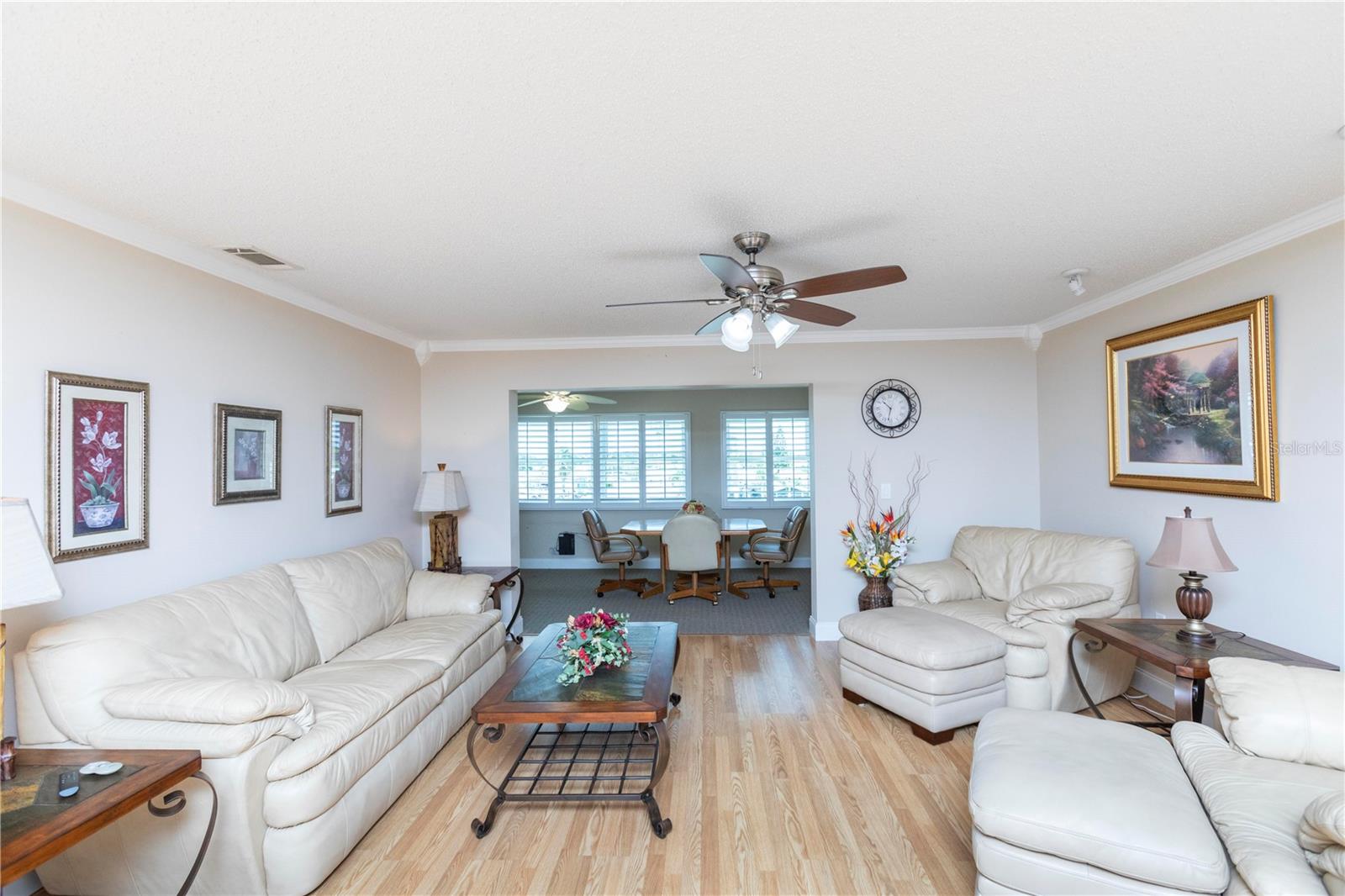 Listing photo id 9 for 4452 Garnet Drive 302
