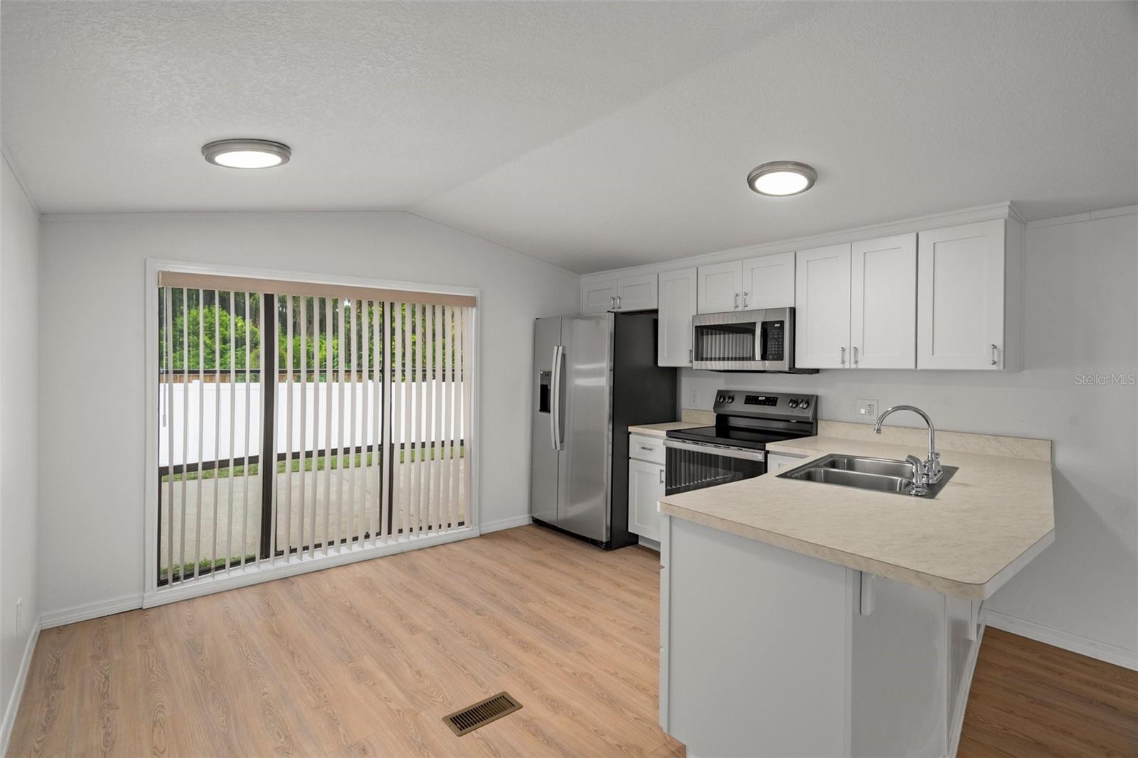 Image 10 of 37 For 3812 Celtic Drive