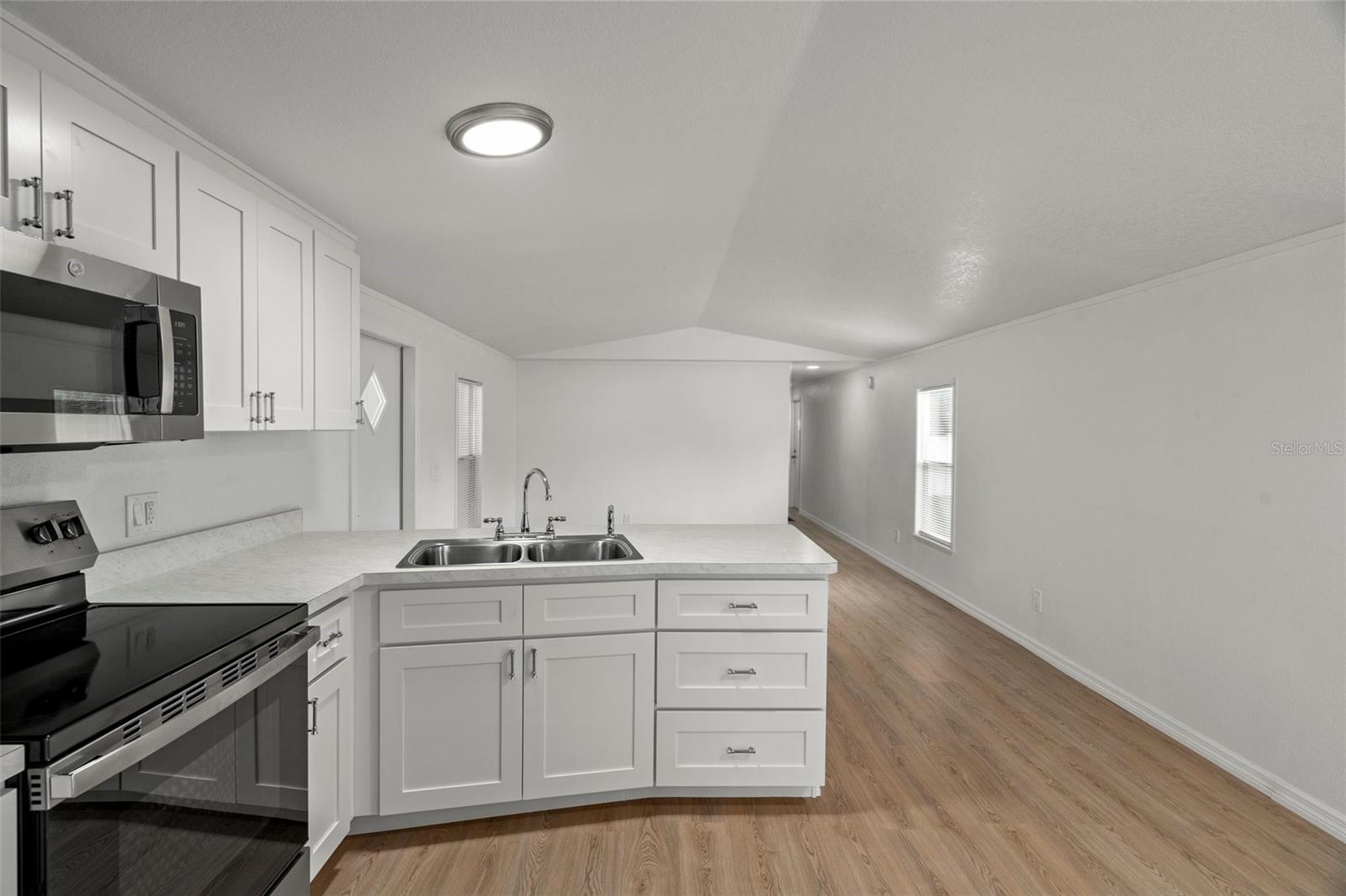 Image 13 of 37 For 3812 Celtic Drive