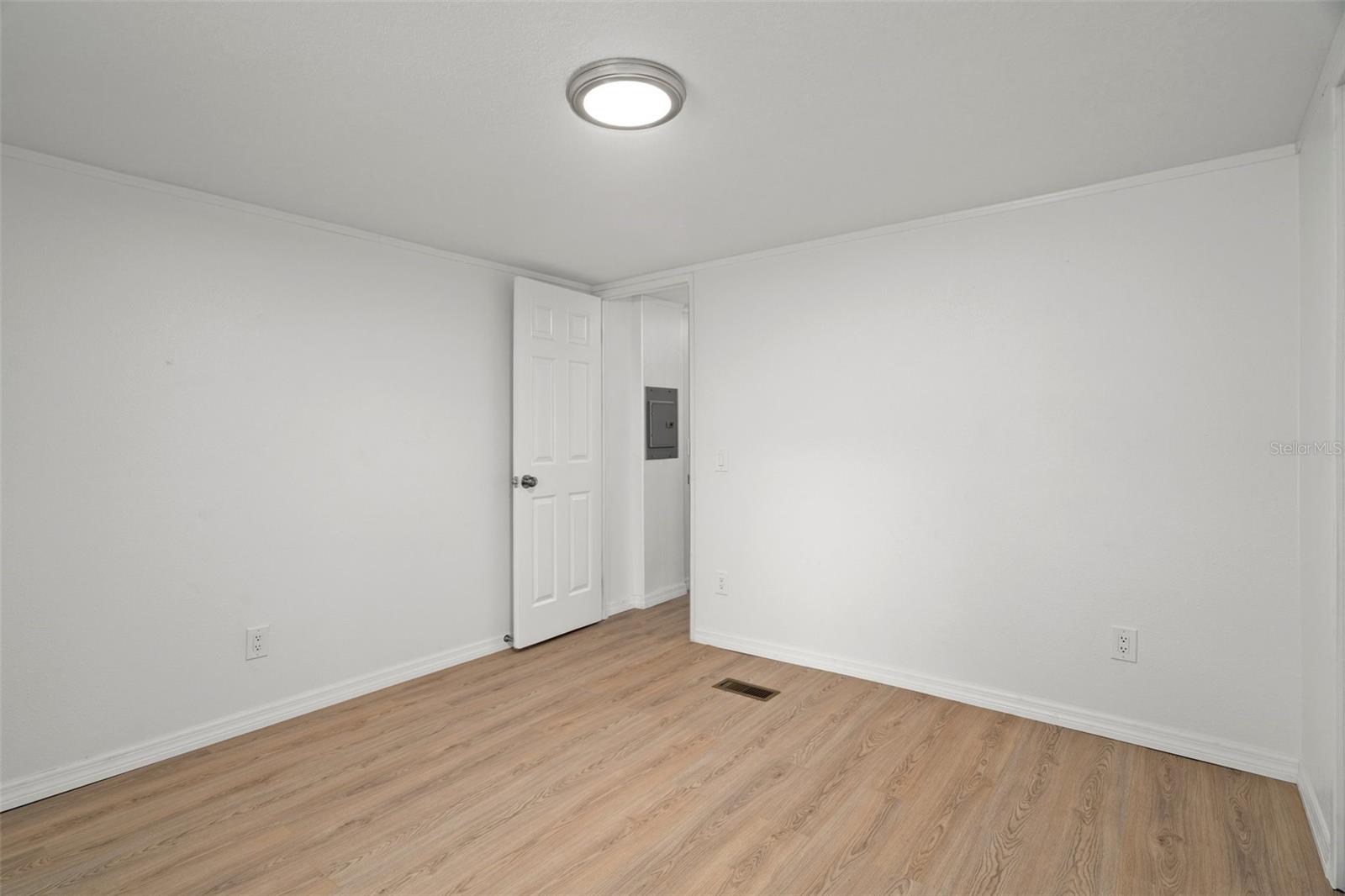 Image 15 of 37 For 3812 Celtic Drive