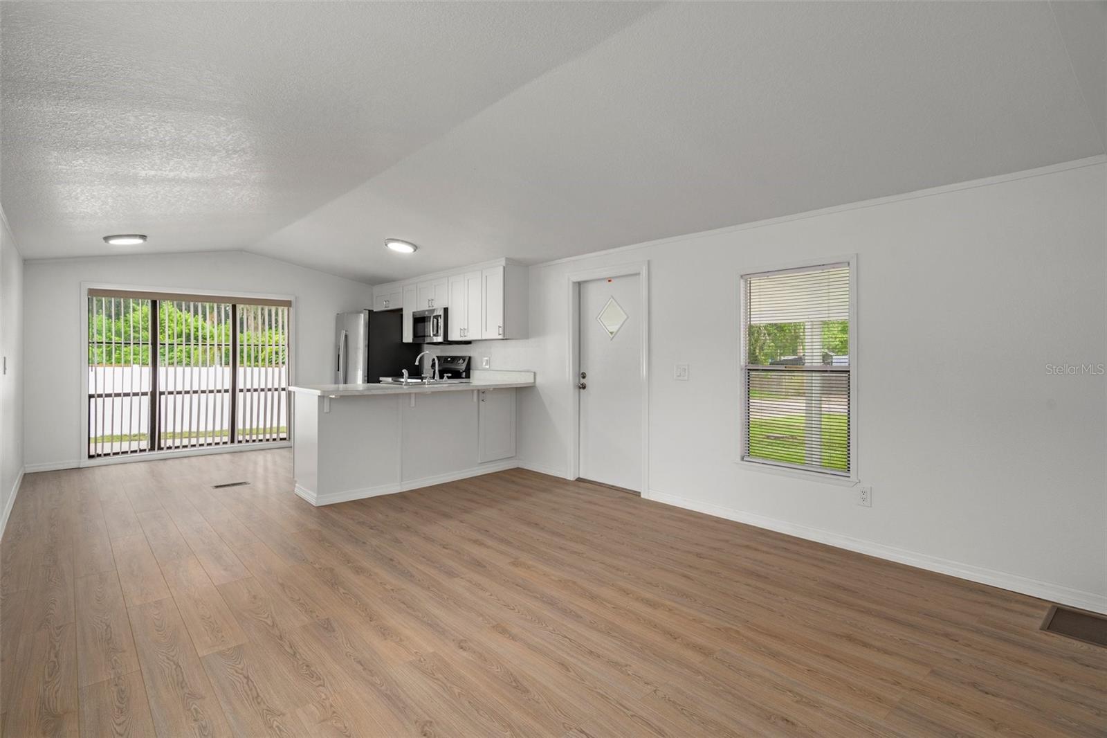 Image 7 of 37 For 3812 Celtic Drive