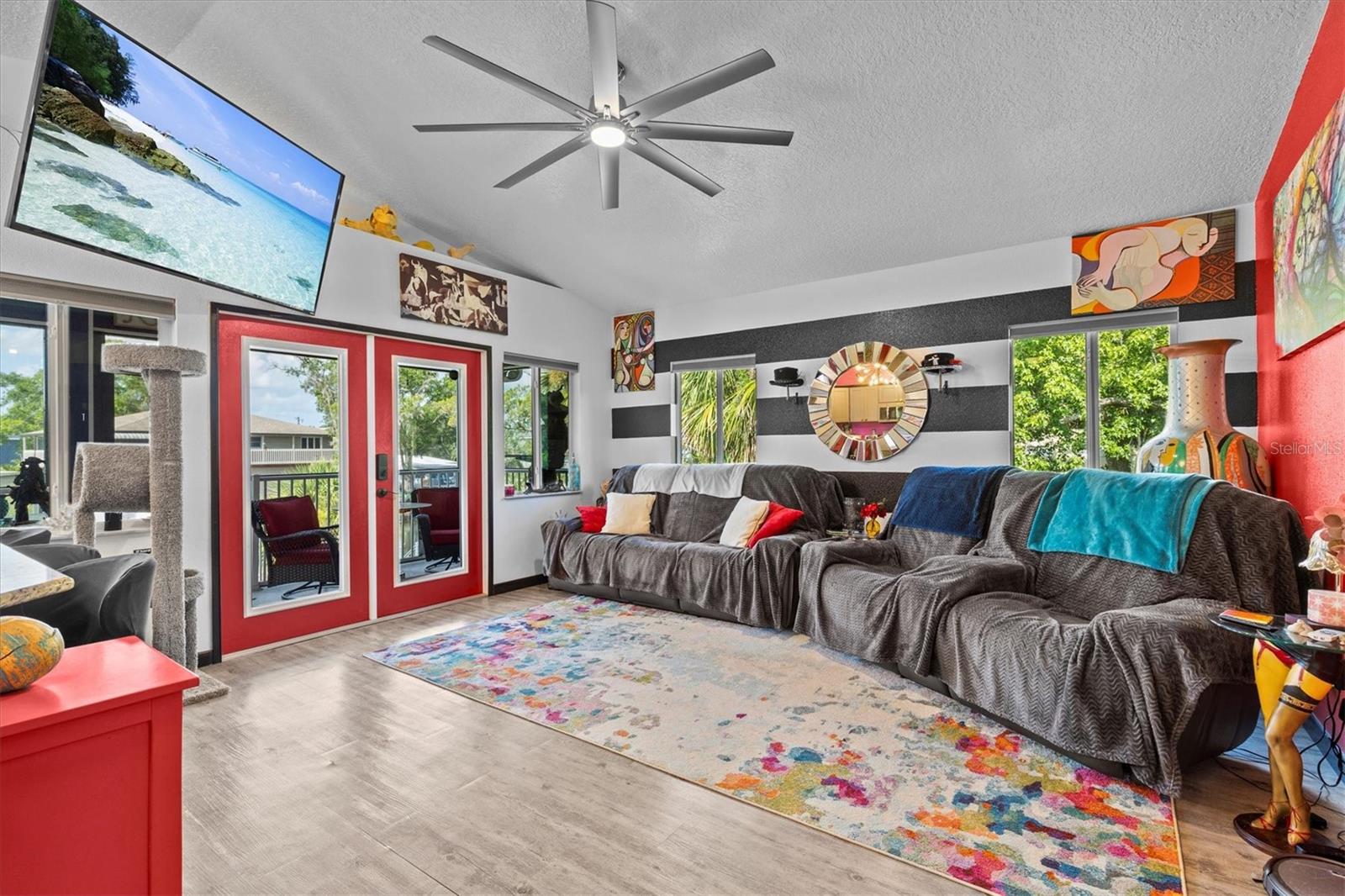Image 32 of 75 For 6241 Colony Circle