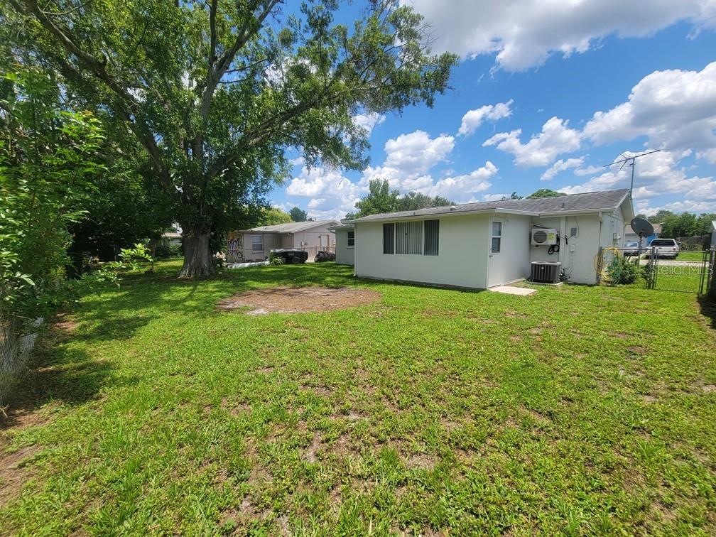 Image 17 of 17 For 7401 Potomac Drive