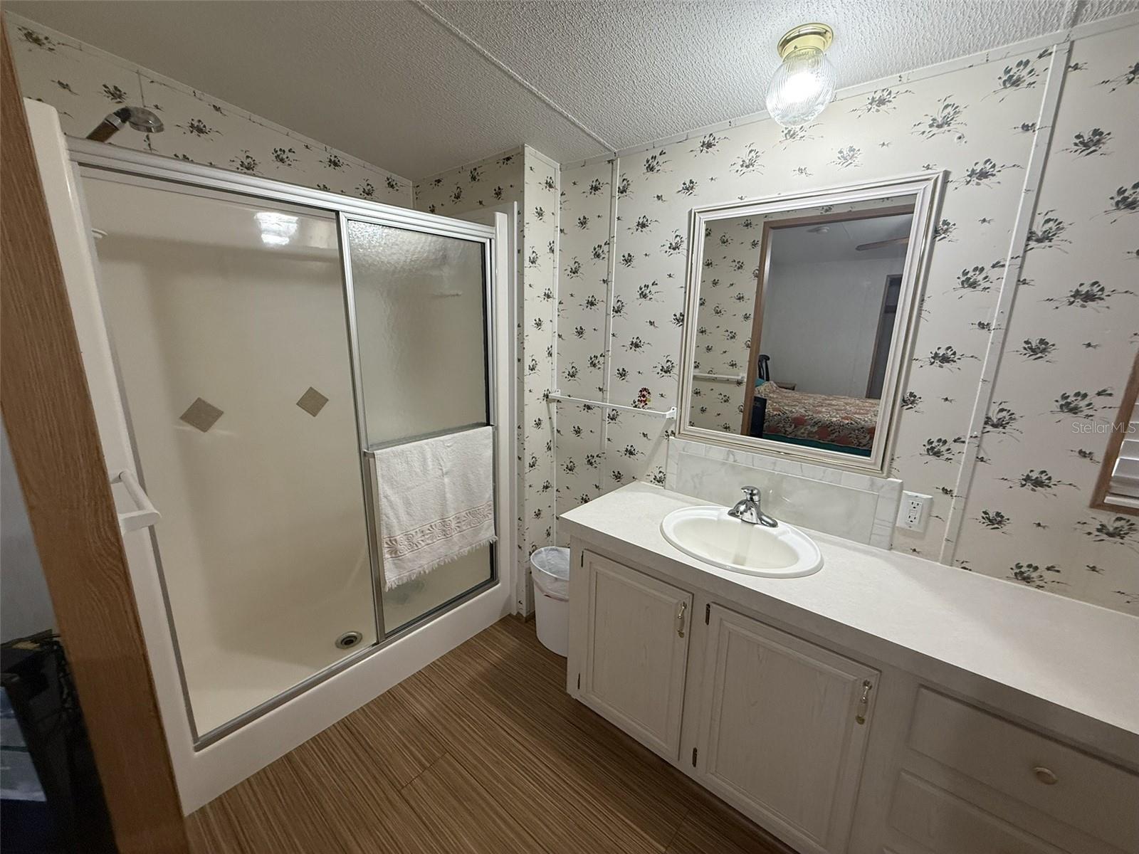 Image 15 of 39 For 10654 Holgate Street