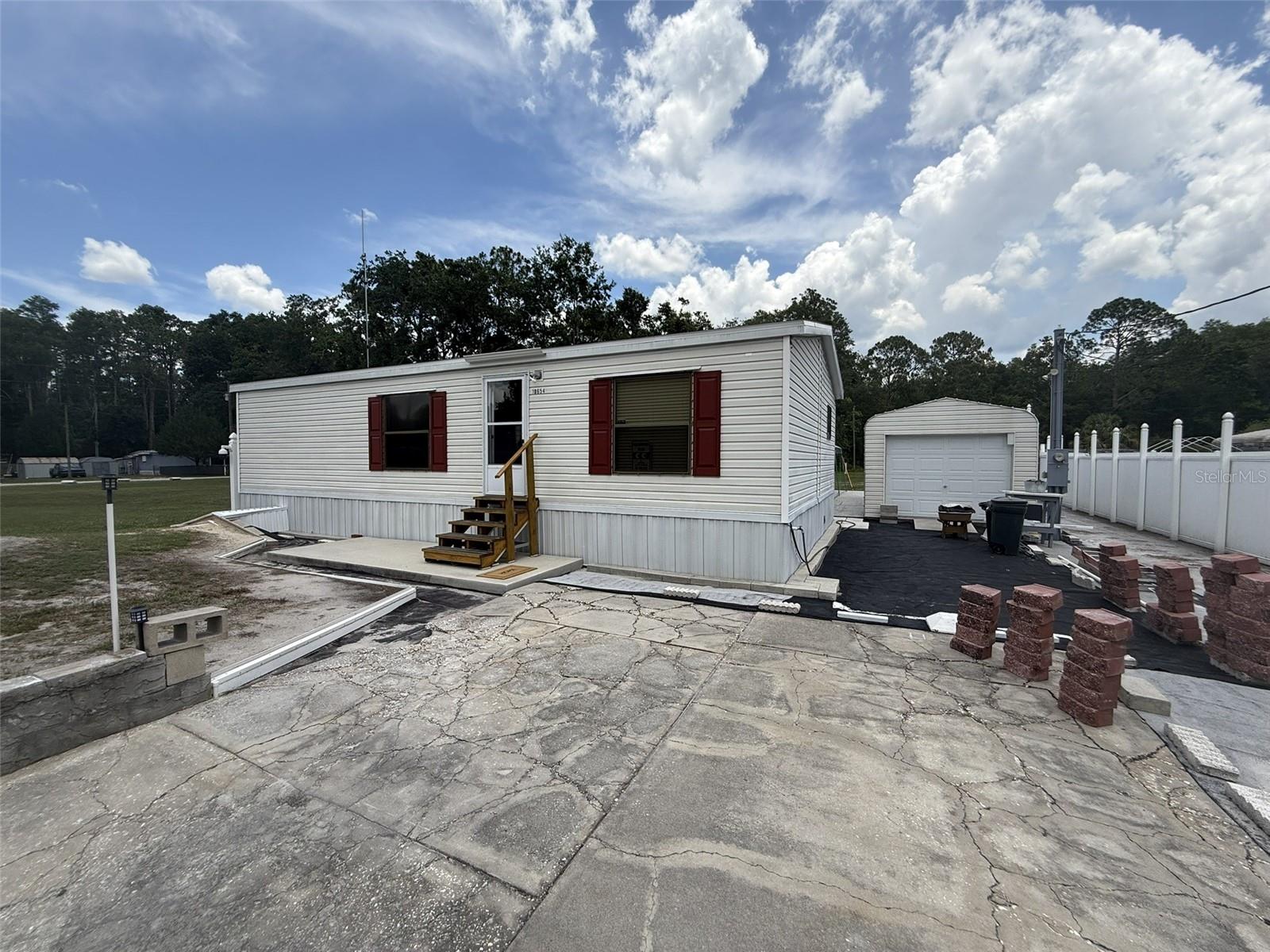 Image 2 of 39 For 10654 Holgate Street
