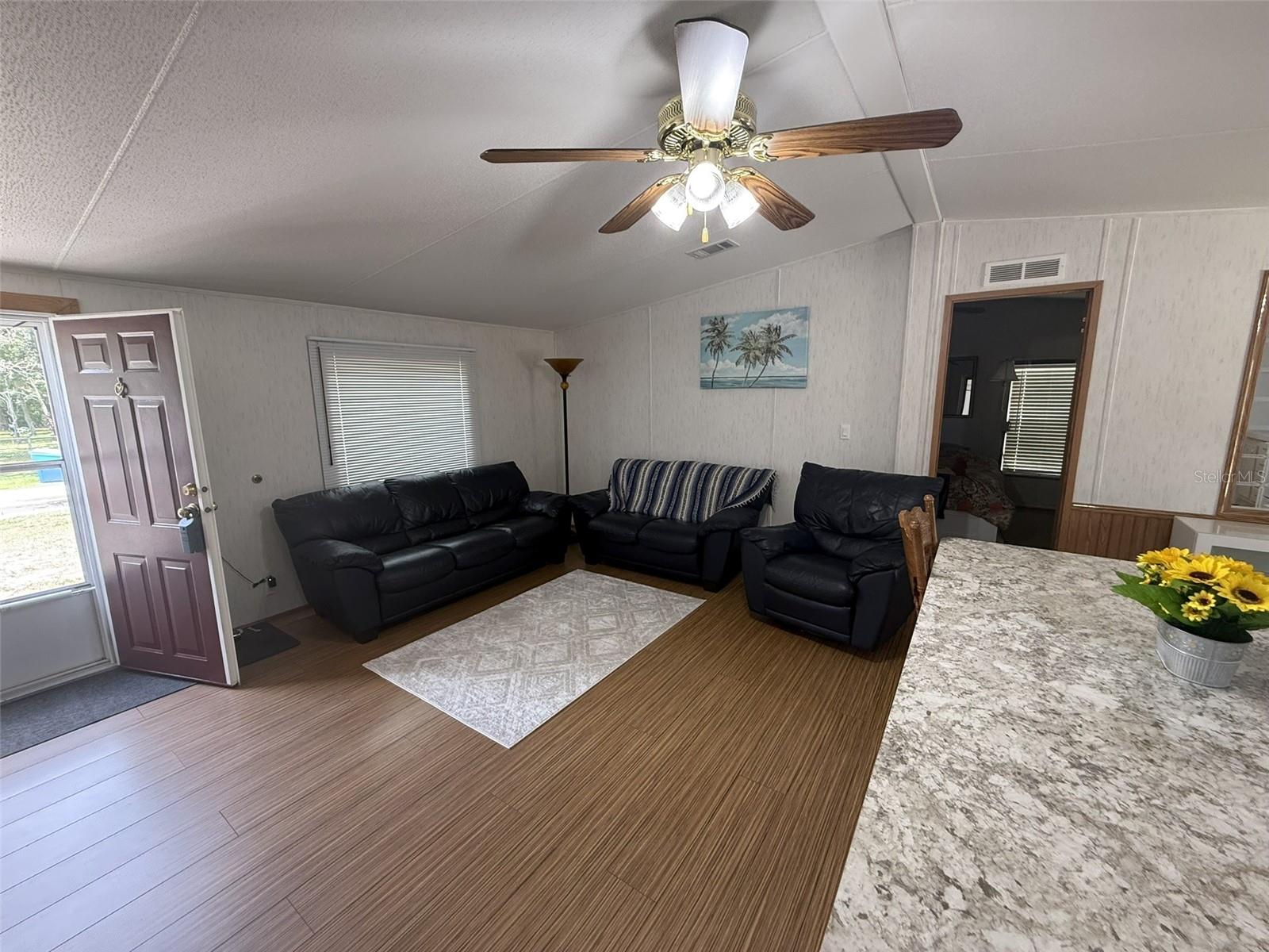 Image 3 of 39 For 10654 Holgate Street