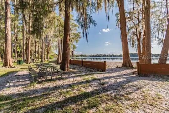 Image 42 of 43 For 10654 Holgate Street