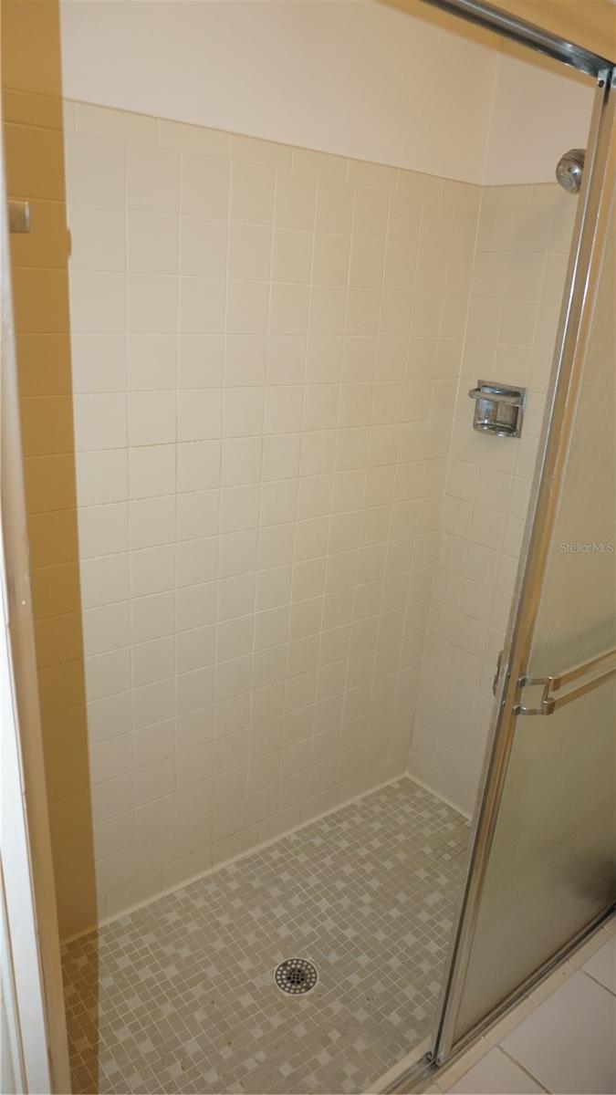 Listing photo id 9 for 12371 Dearborn Drive 0