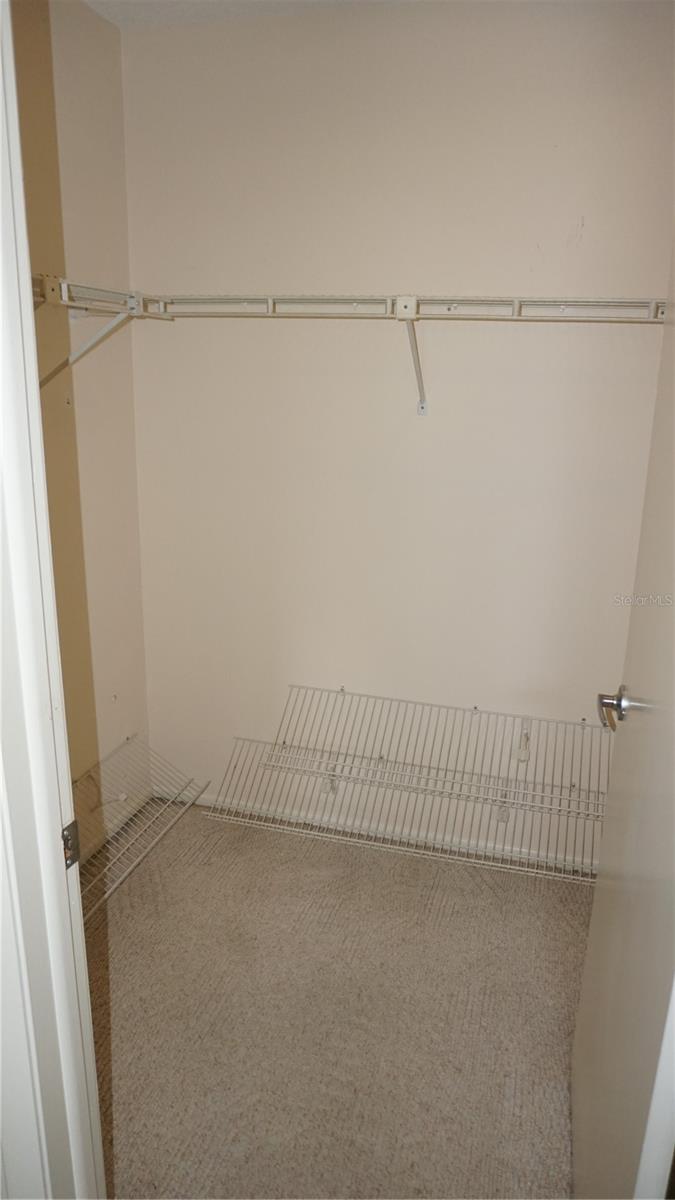 Listing photo id 11 for 12371 Dearborn Drive 0
