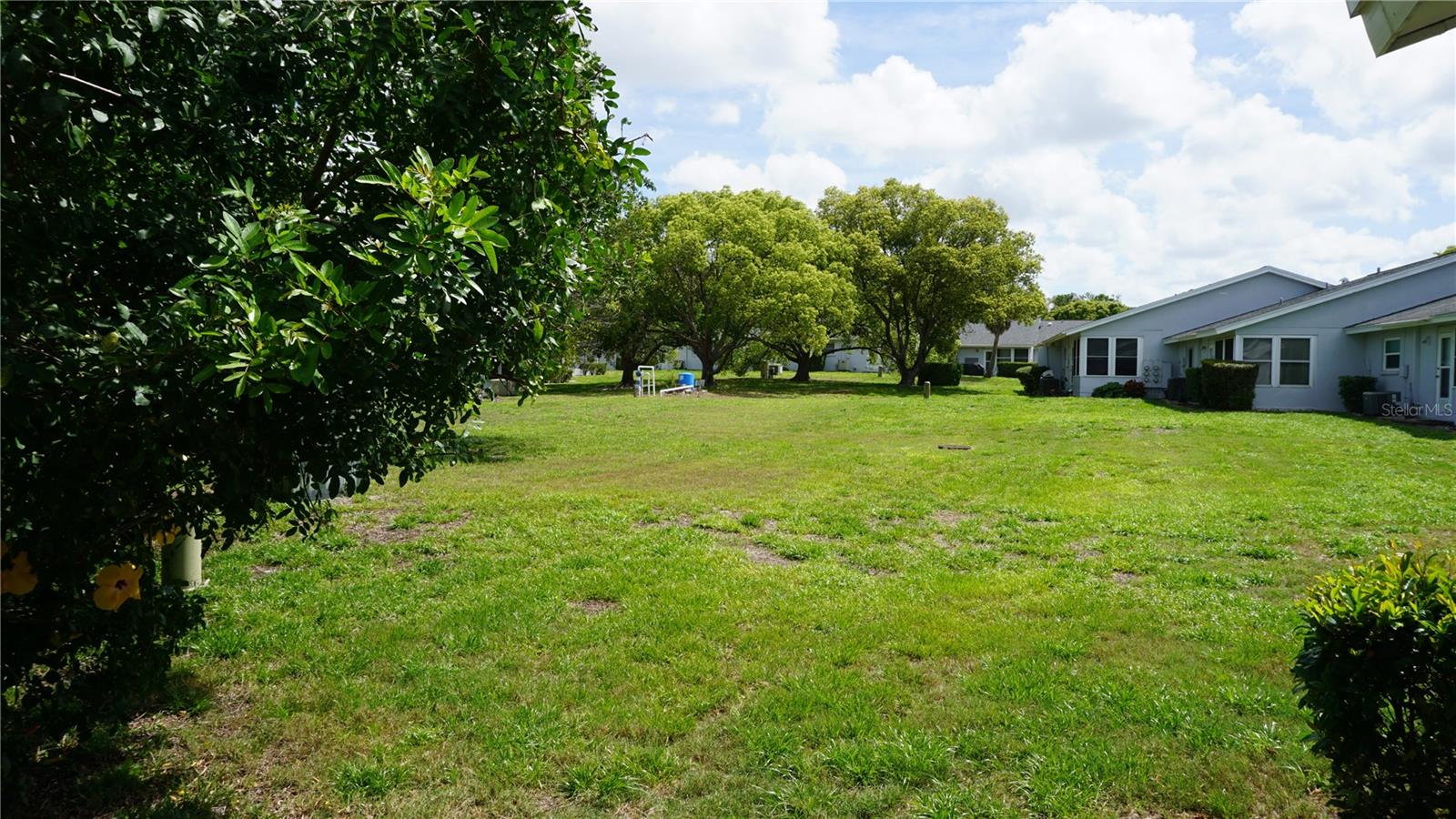 Listing photo id 23 for 12371 Dearborn Drive 0