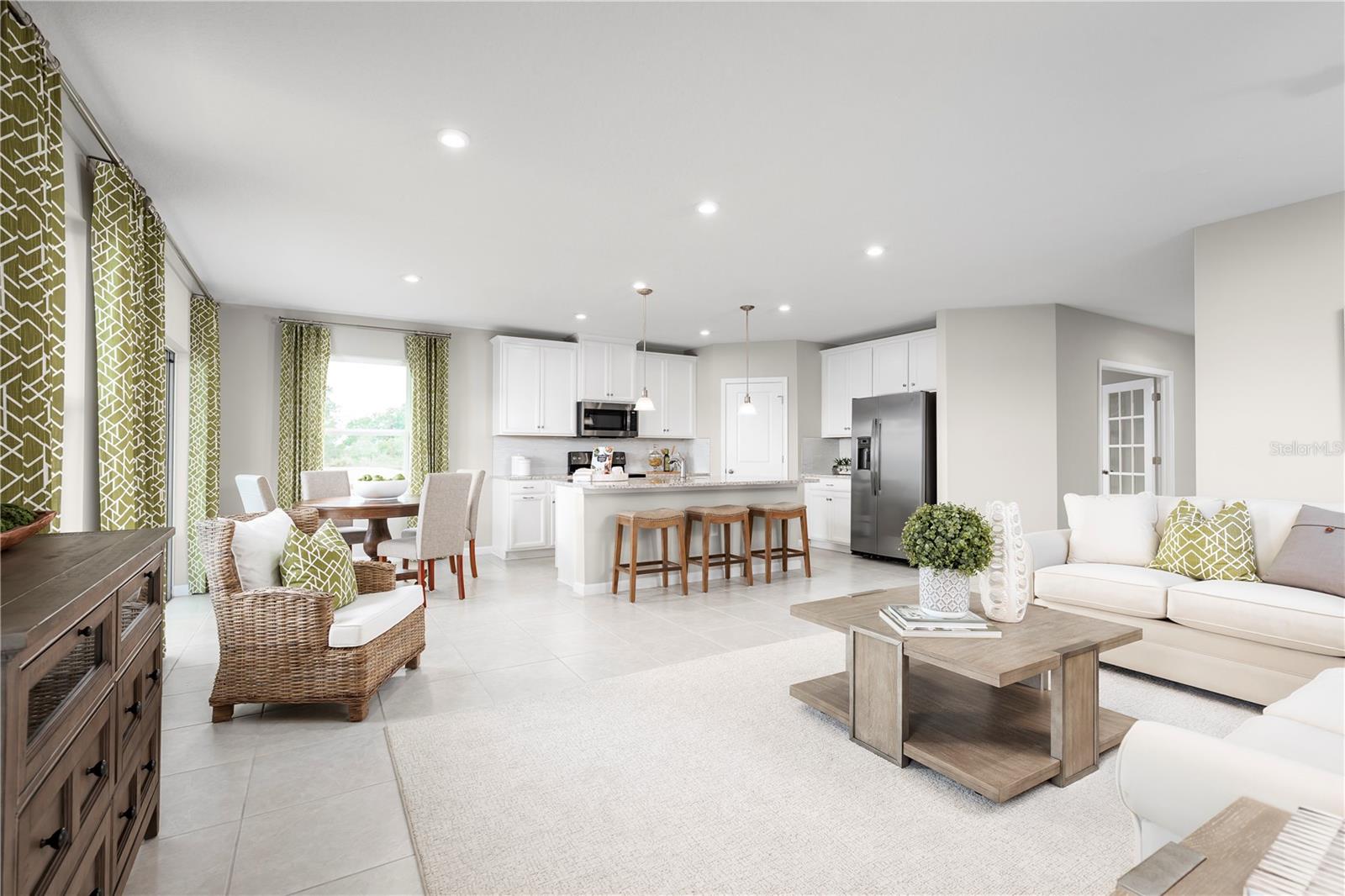 Listing photo id 3 for 10864 73rd Court