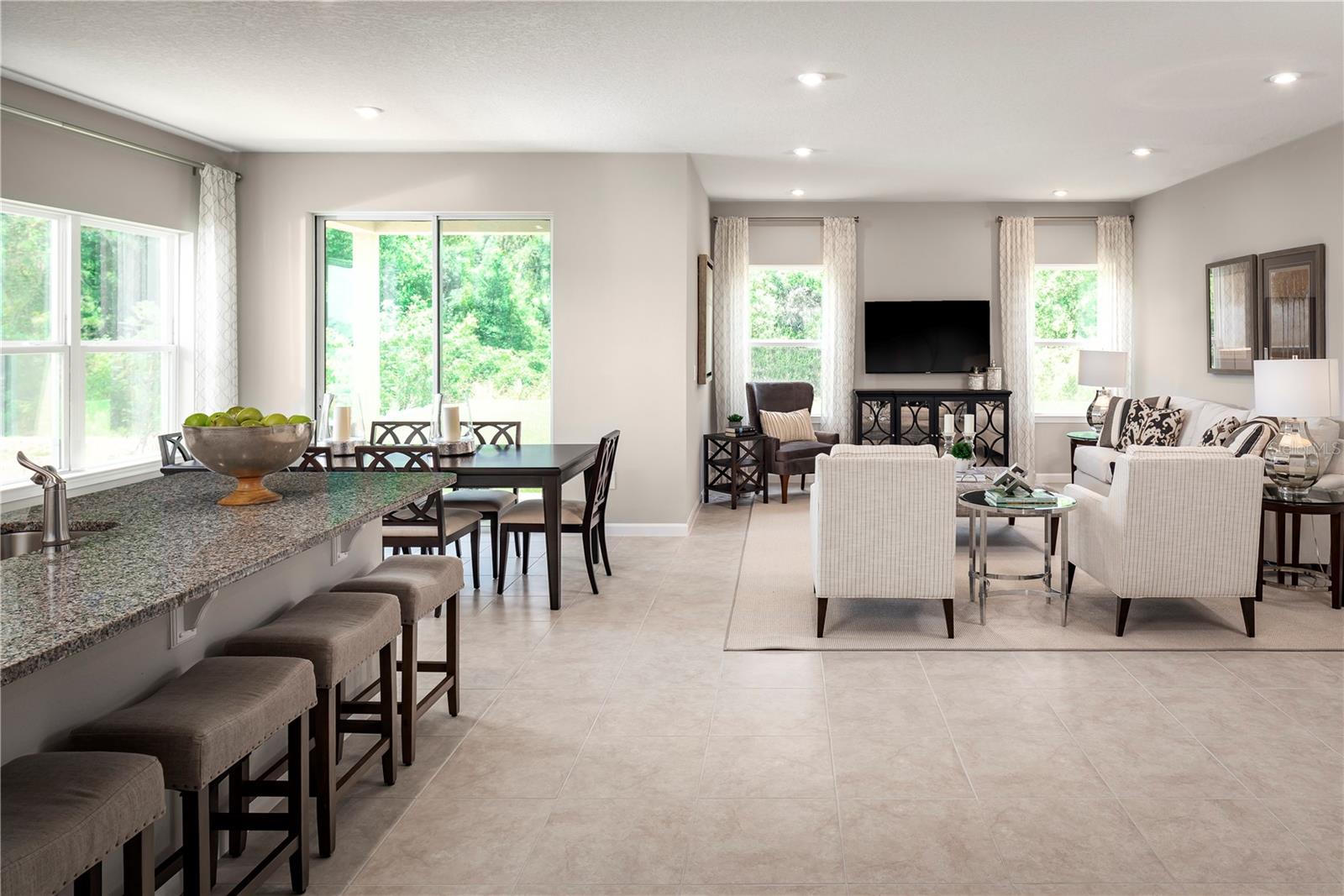 Listing photo id 6 for 10899 73rd Court