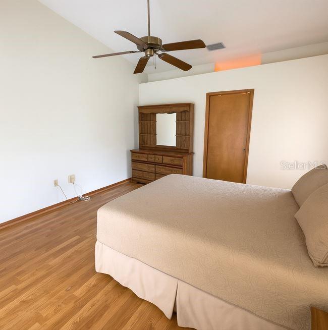 Image 13 of 25 For 11263 Murraysville Drive