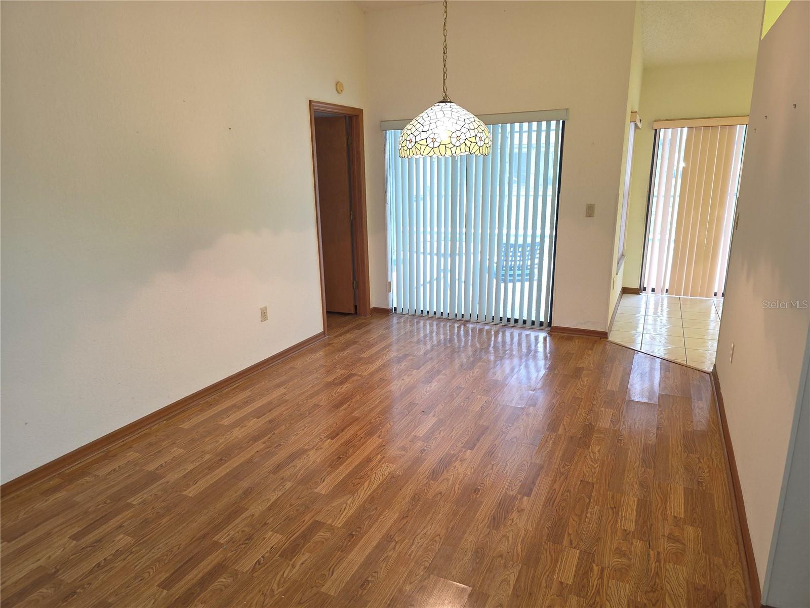 Image 9 of 25 For 11263 Murraysville Drive