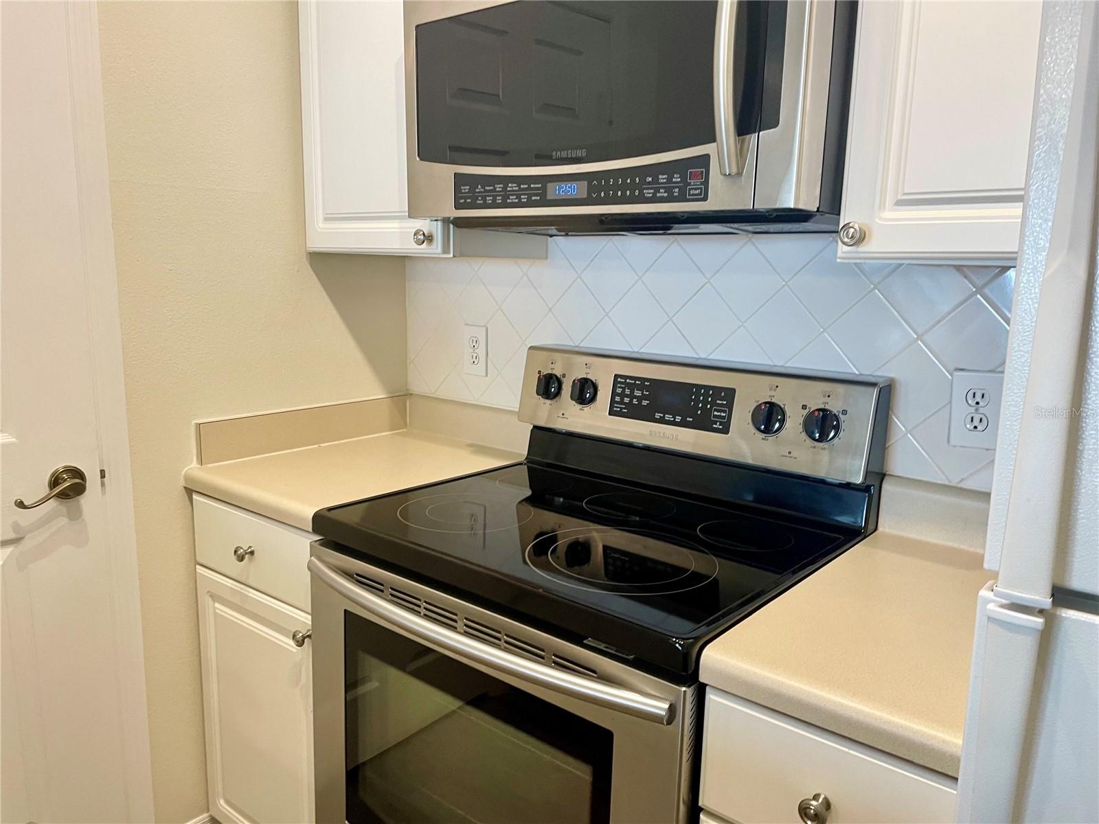 Image 6 of 23 For 800 Dakota Avenue 341
