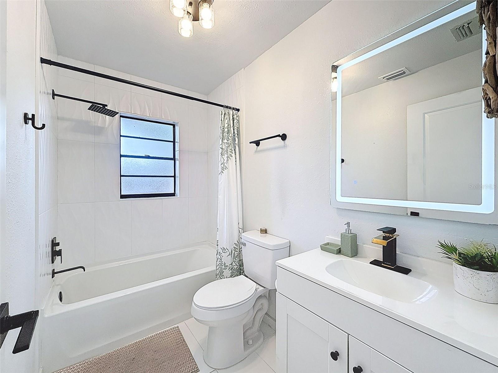 Image 22 of 31 For 1652 Larkin Road