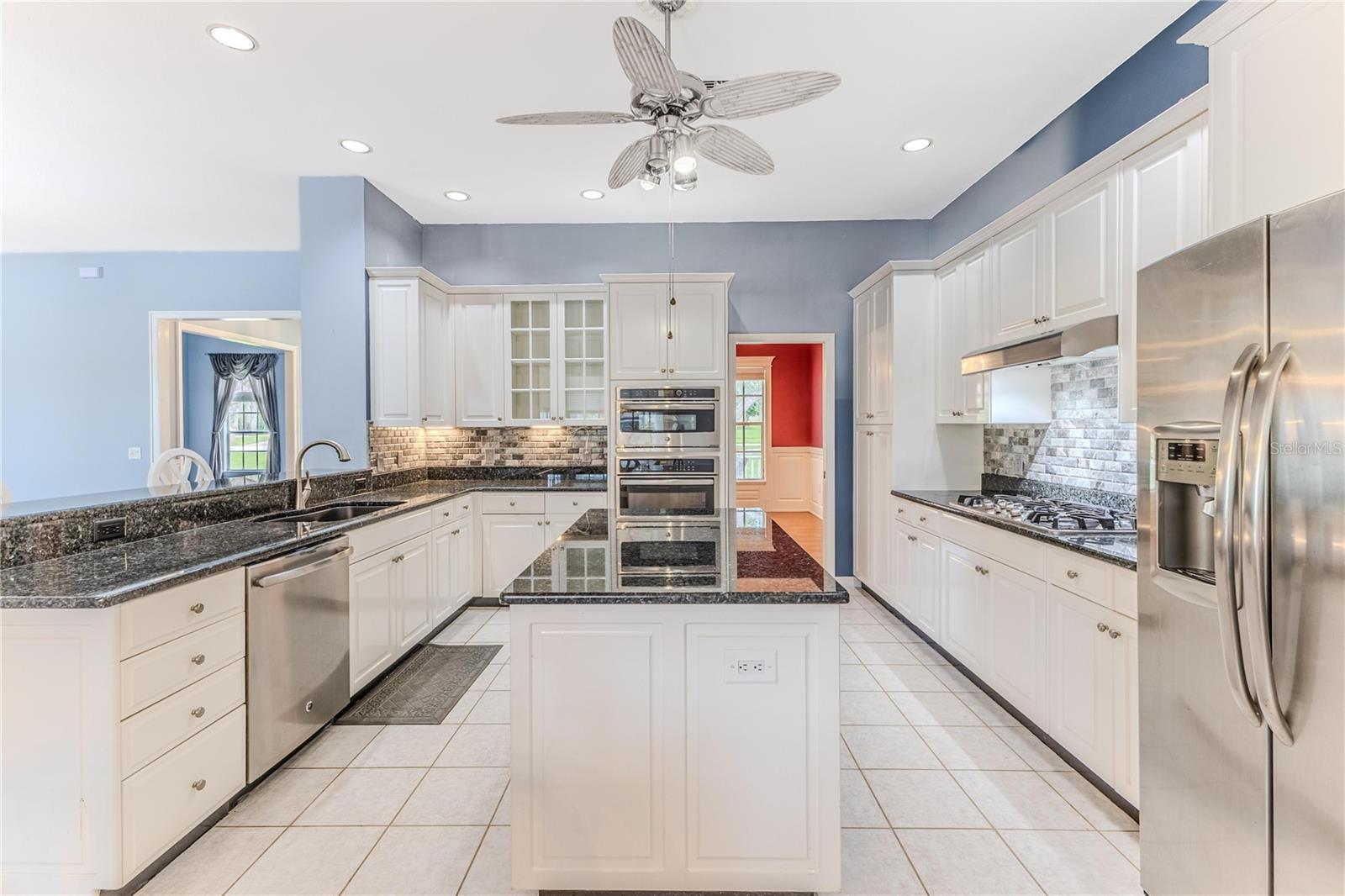 Image 33 of 89 For 7512 Oak Tree Lane