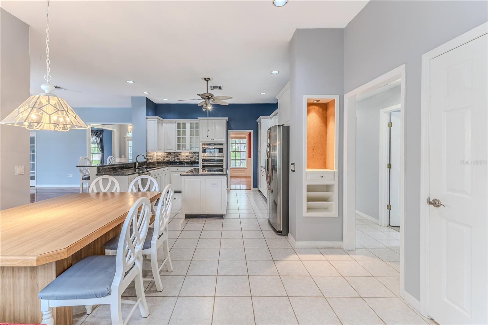 Image 43 of 89 For 7512 Oak Tree Lane