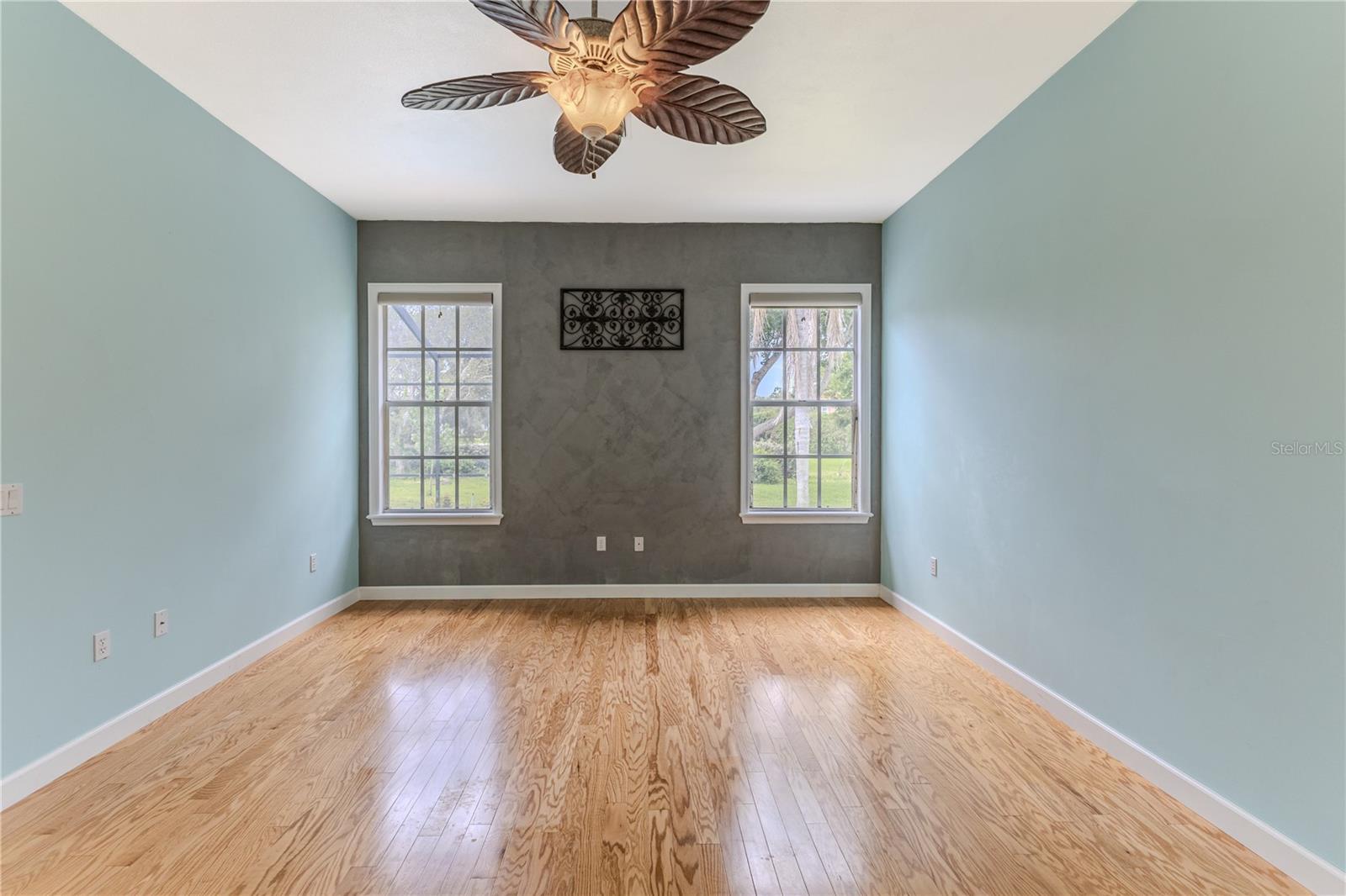 Image 48 of 89 For 7512 Oak Tree Lane
