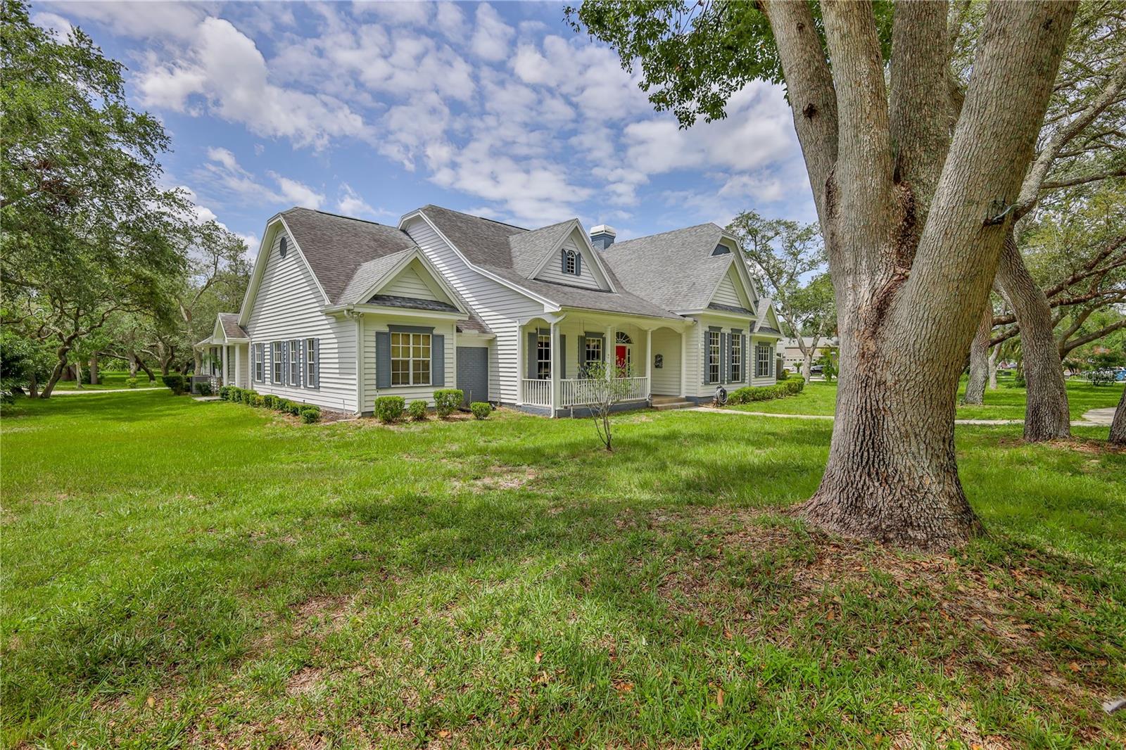 Image 5 of 89 For 7512 Oak Tree Lane