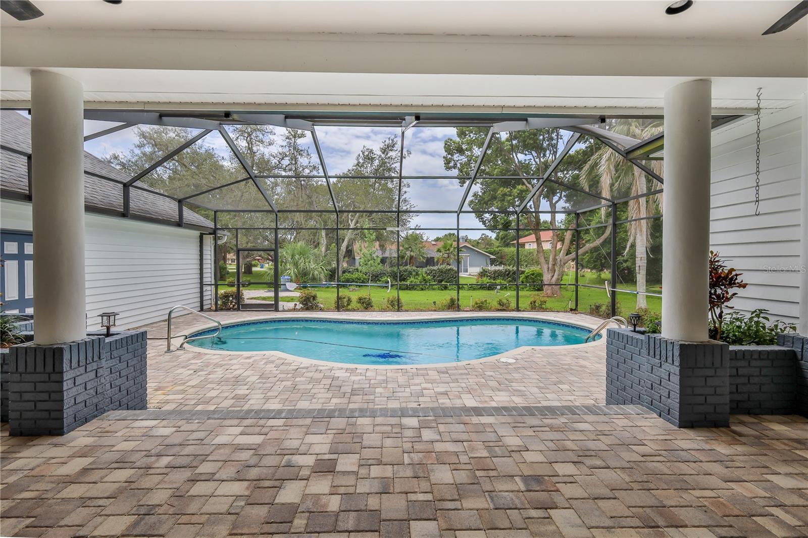 Image 73 of 89 For 7512 Oak Tree Lane