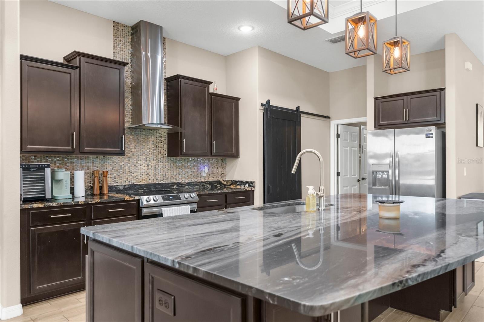 Image 2 of 50 For 18844 Rogerland Road