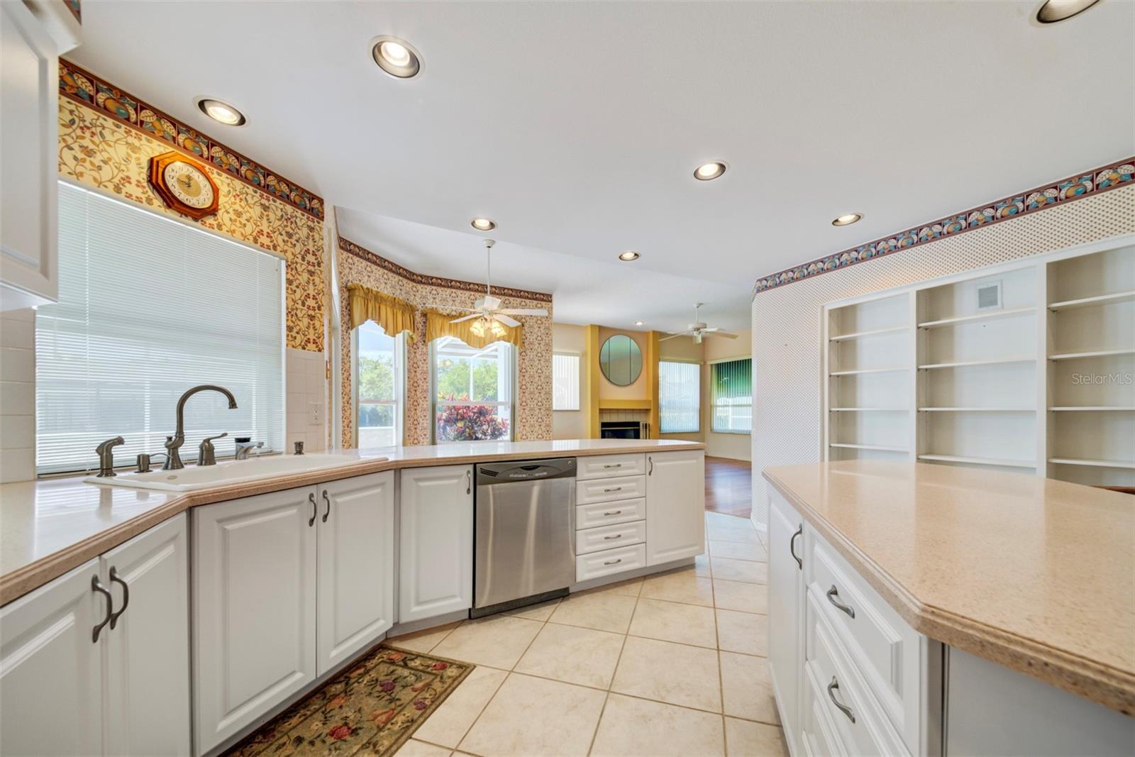 Image 36 of 89 For 8540 Caitlin Court
