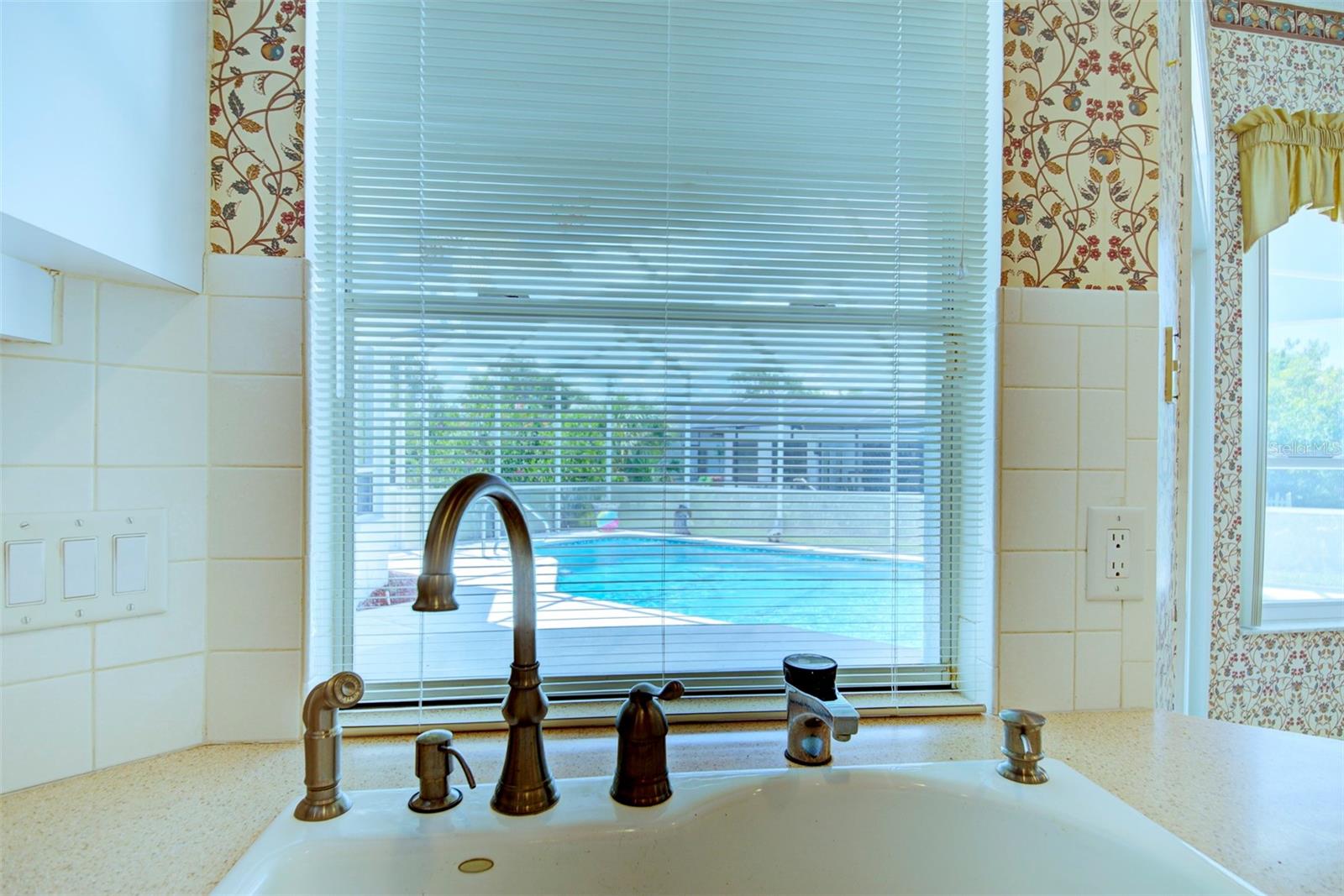 Image 40 of 89 For 8540 Caitlin Court