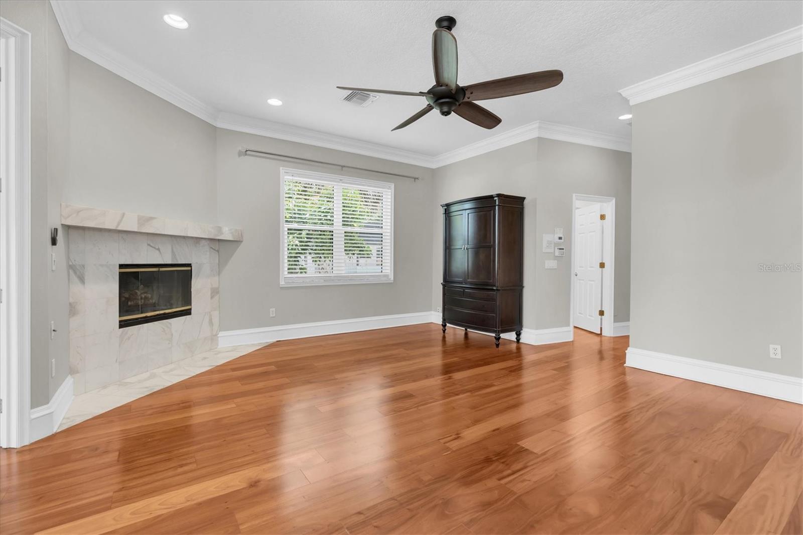 Listing photo id 23 for 6936 River Road