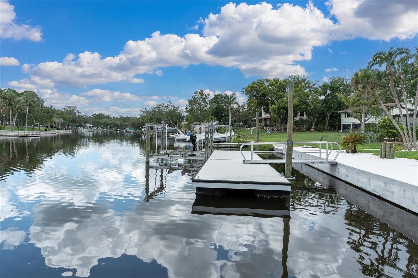 Listing photo id 51 for 6936 River Road