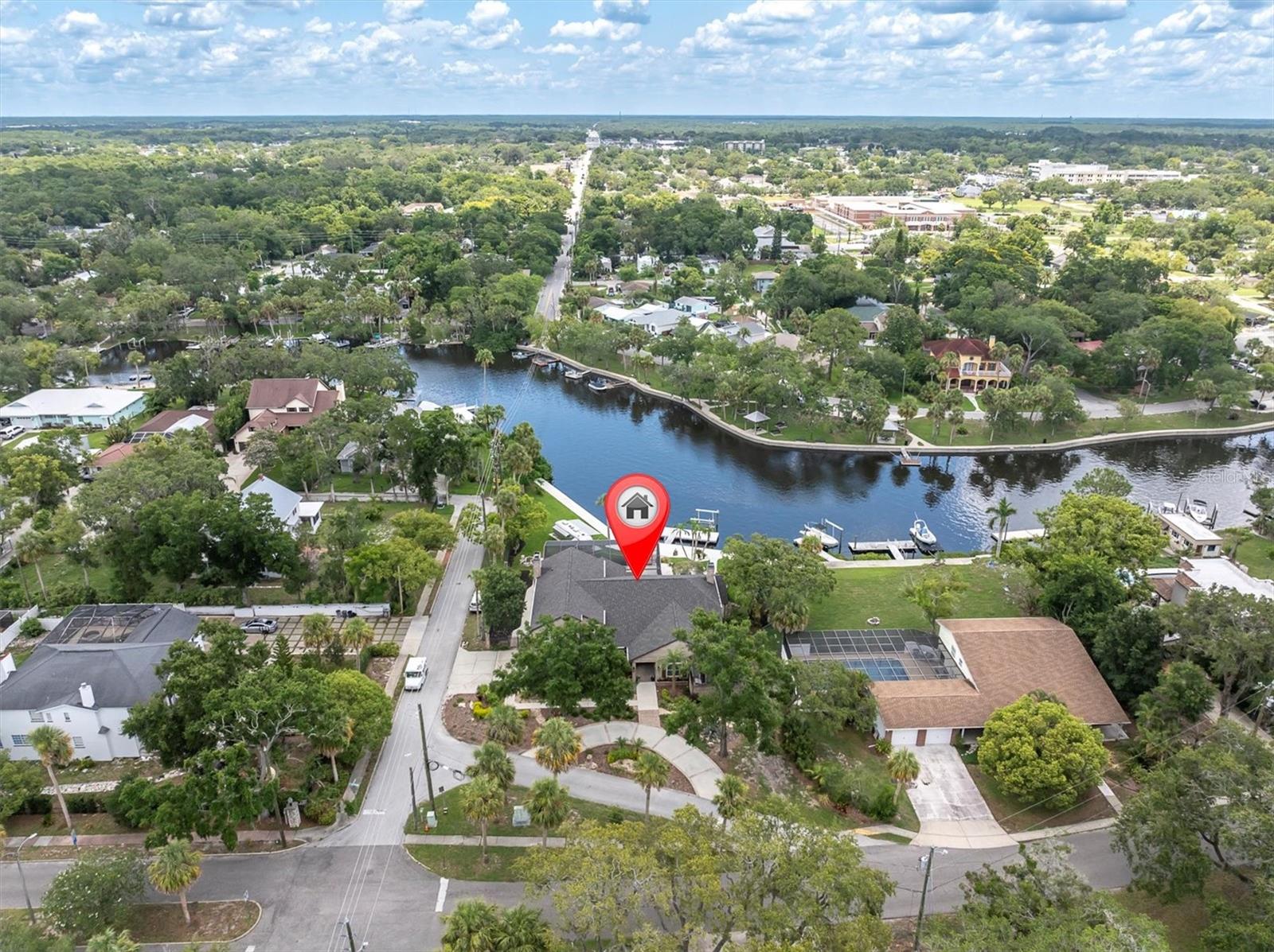 Listing photo id 59 for 6936 River Road