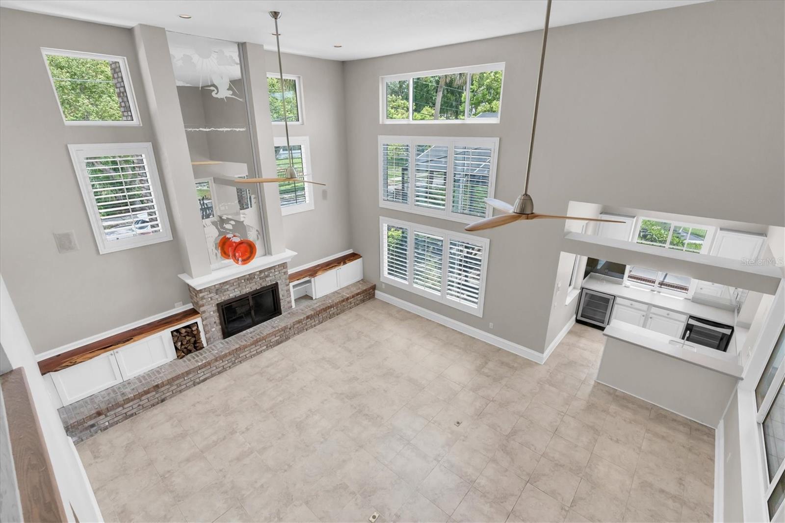 Listing photo id 6 for 6936 River Road