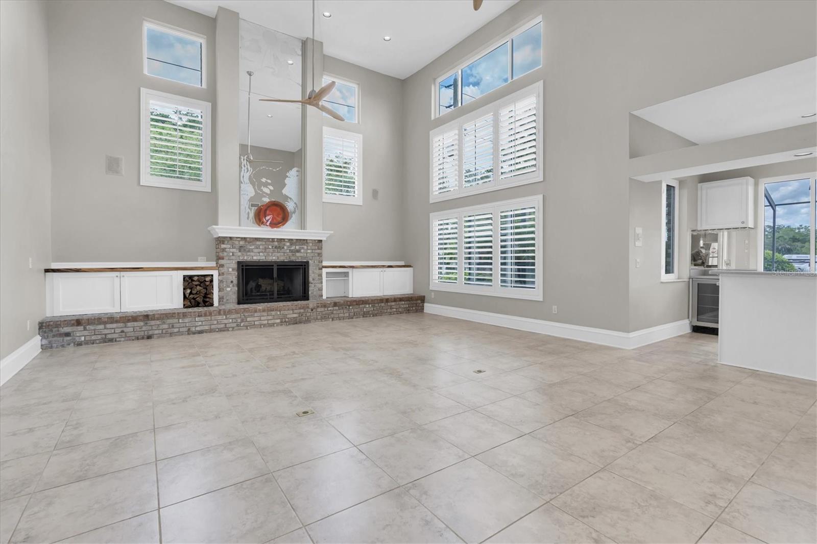Listing photo id 7 for 6936 River Road