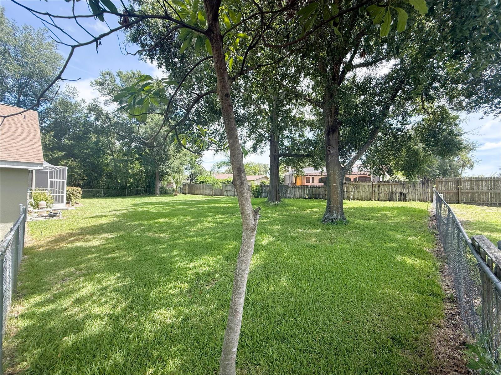 Listing photo id 53 for 7552 River Country Drive