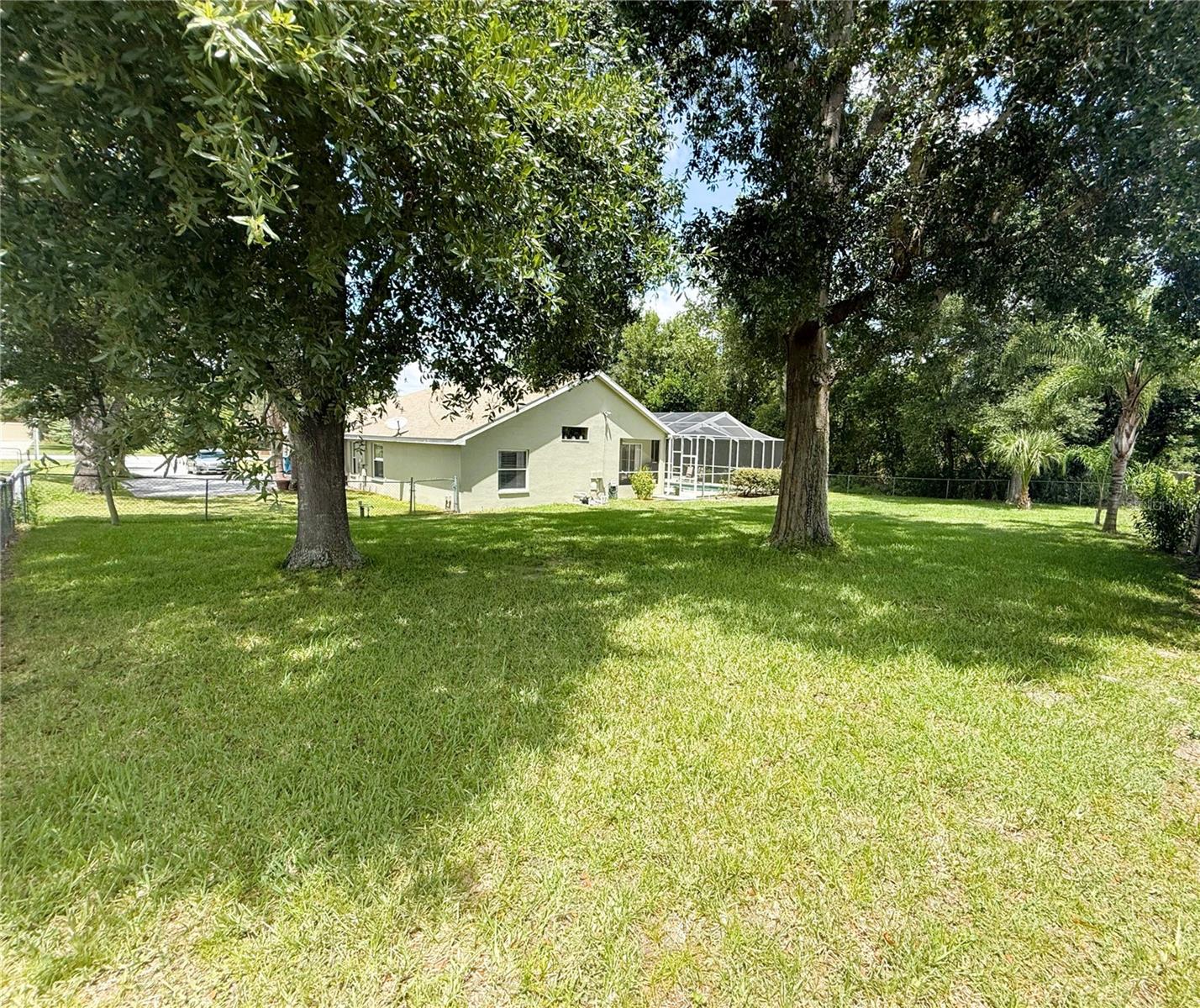 Listing photo id 54 for 7552 River Country Drive