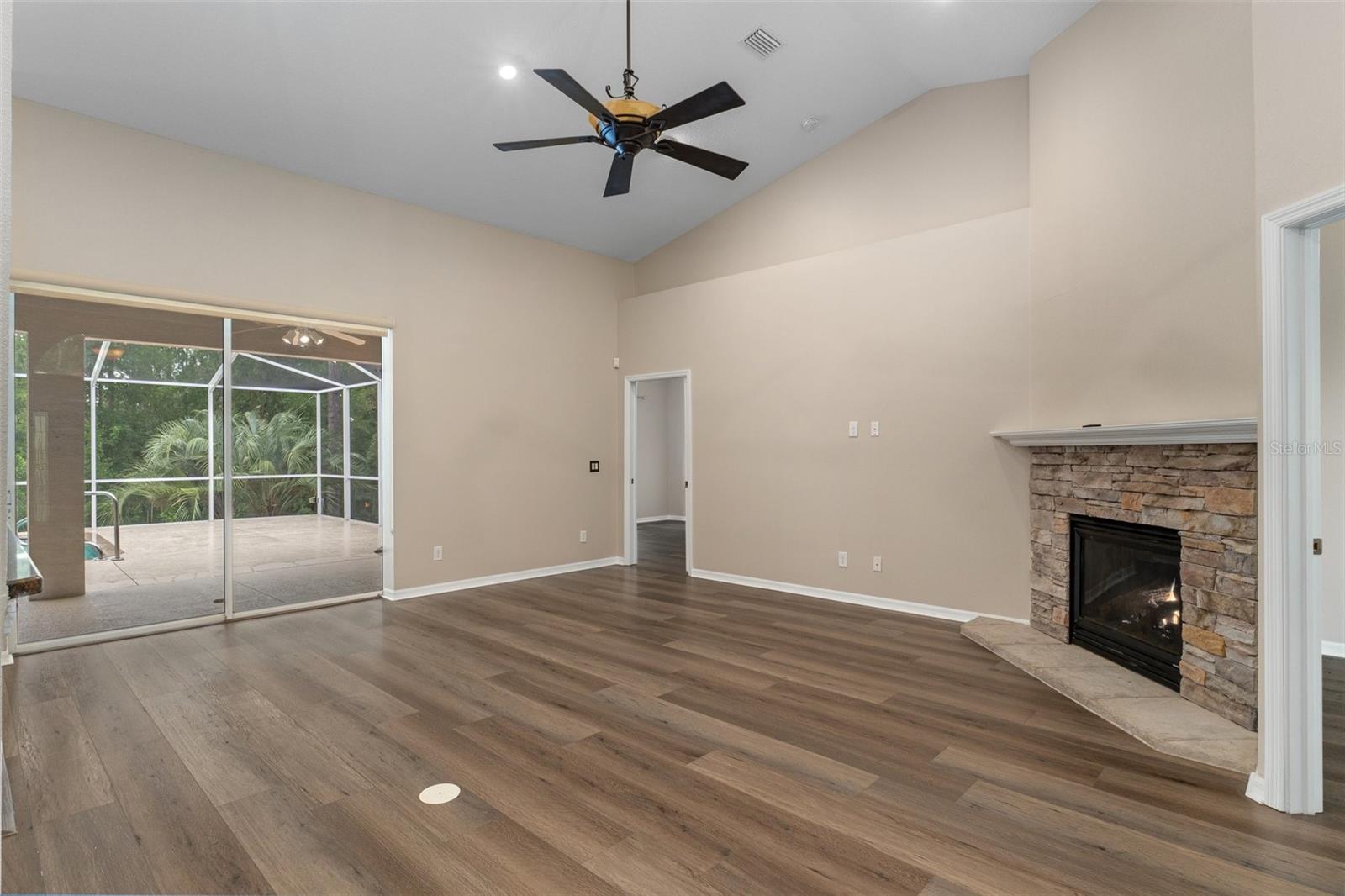 Image 11 of 75 For 5592 Nakoma Drive