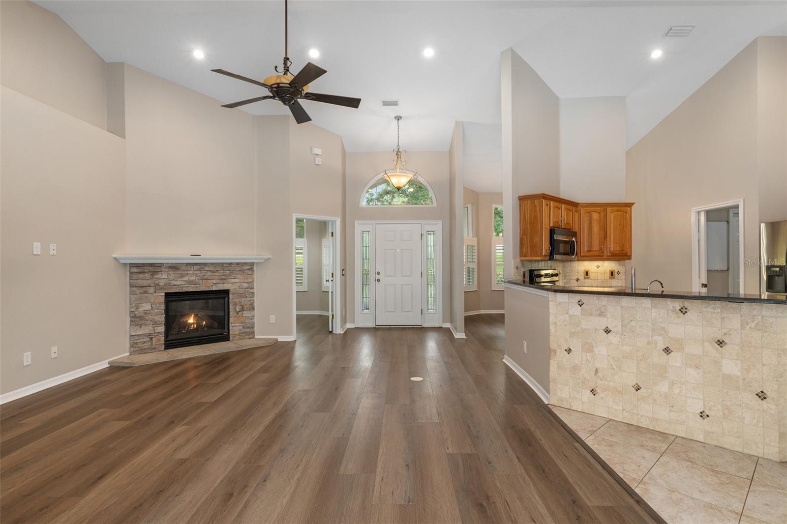 Image 23 of 75 For 5592 Nakoma Drive