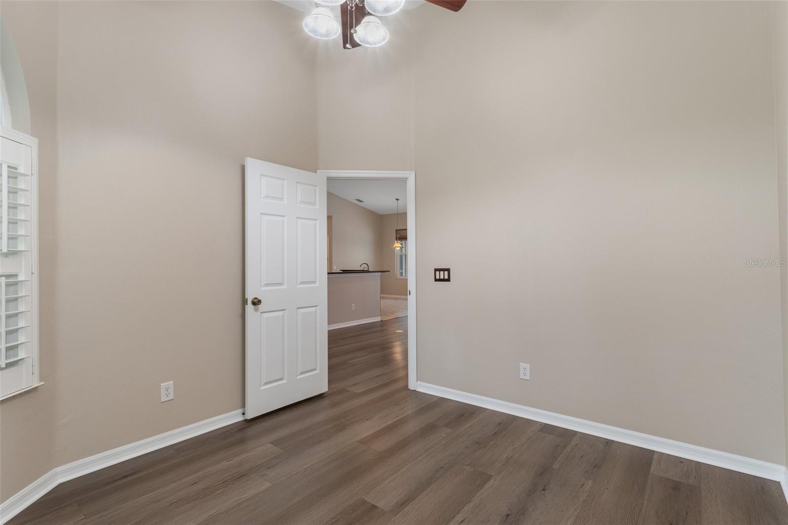 Image 26 of 75 For 5592 Nakoma Drive