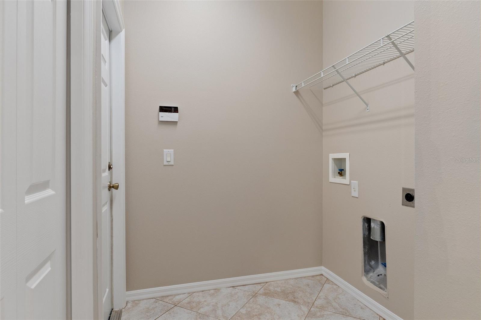 Image 30 of 75 For 5592 Nakoma Drive