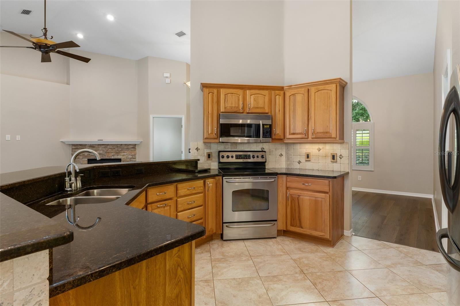 Image 34 of 75 For 5592 Nakoma Drive