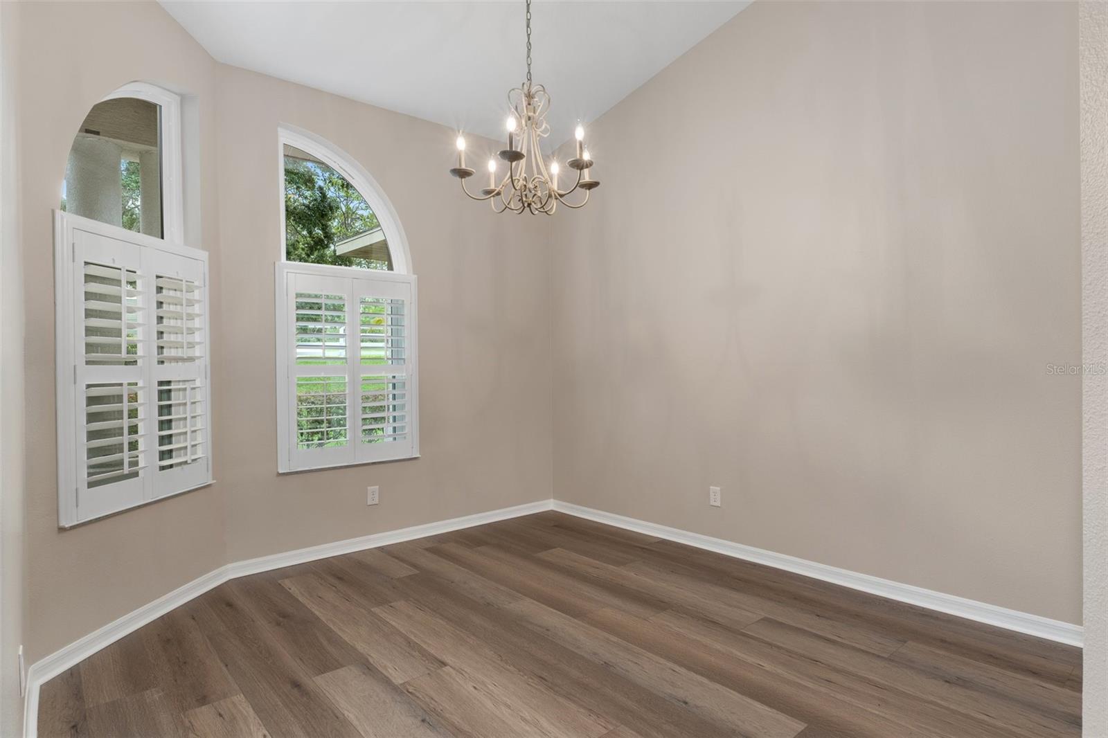 Image 35 of 75 For 5592 Nakoma Drive