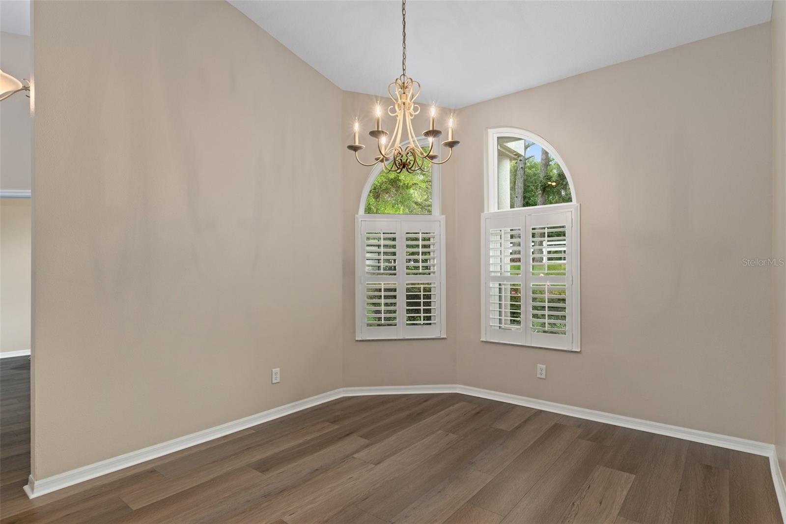 Image 36 of 75 For 5592 Nakoma Drive
