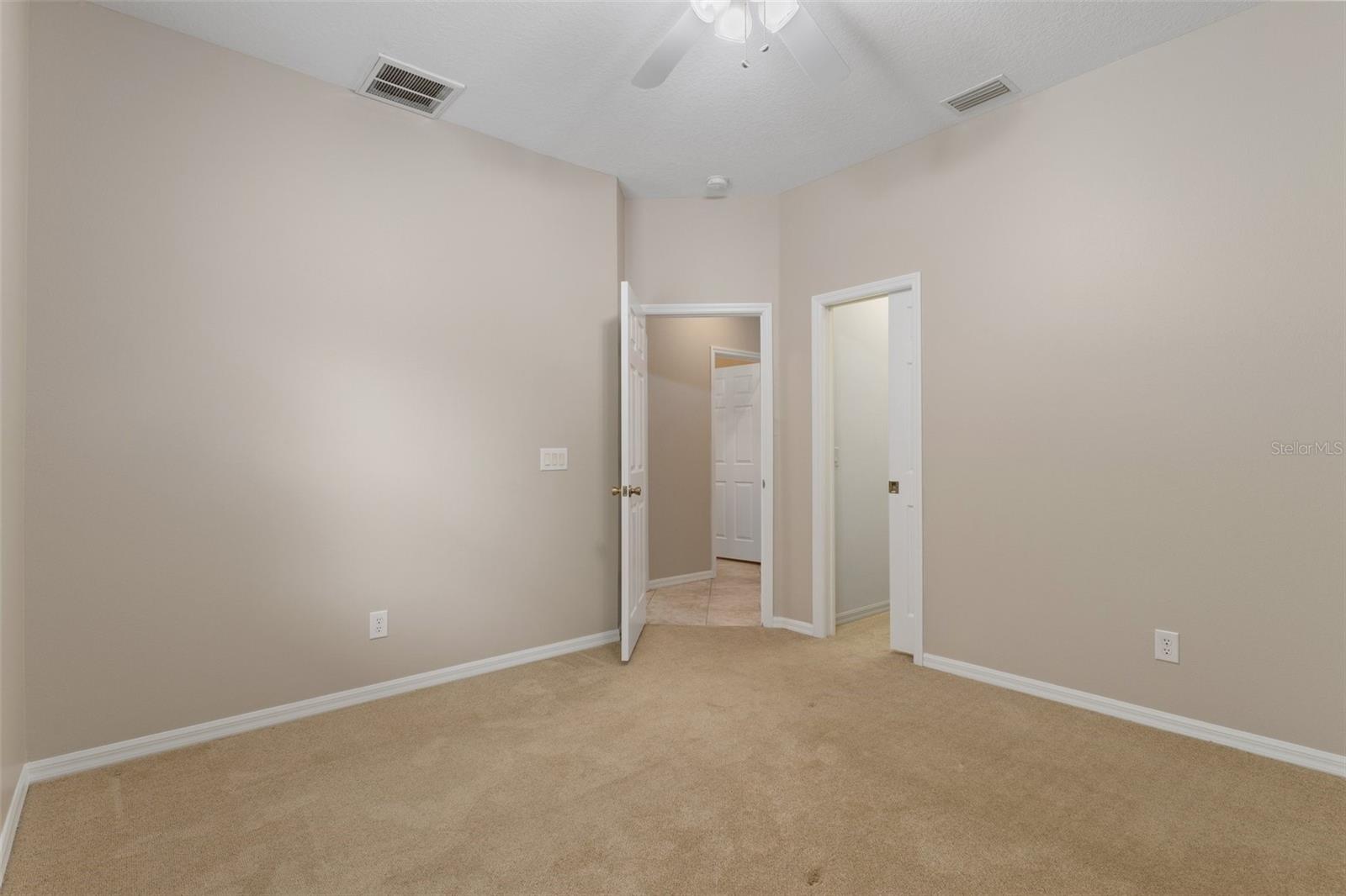 Image 43 of 75 For 5592 Nakoma Drive