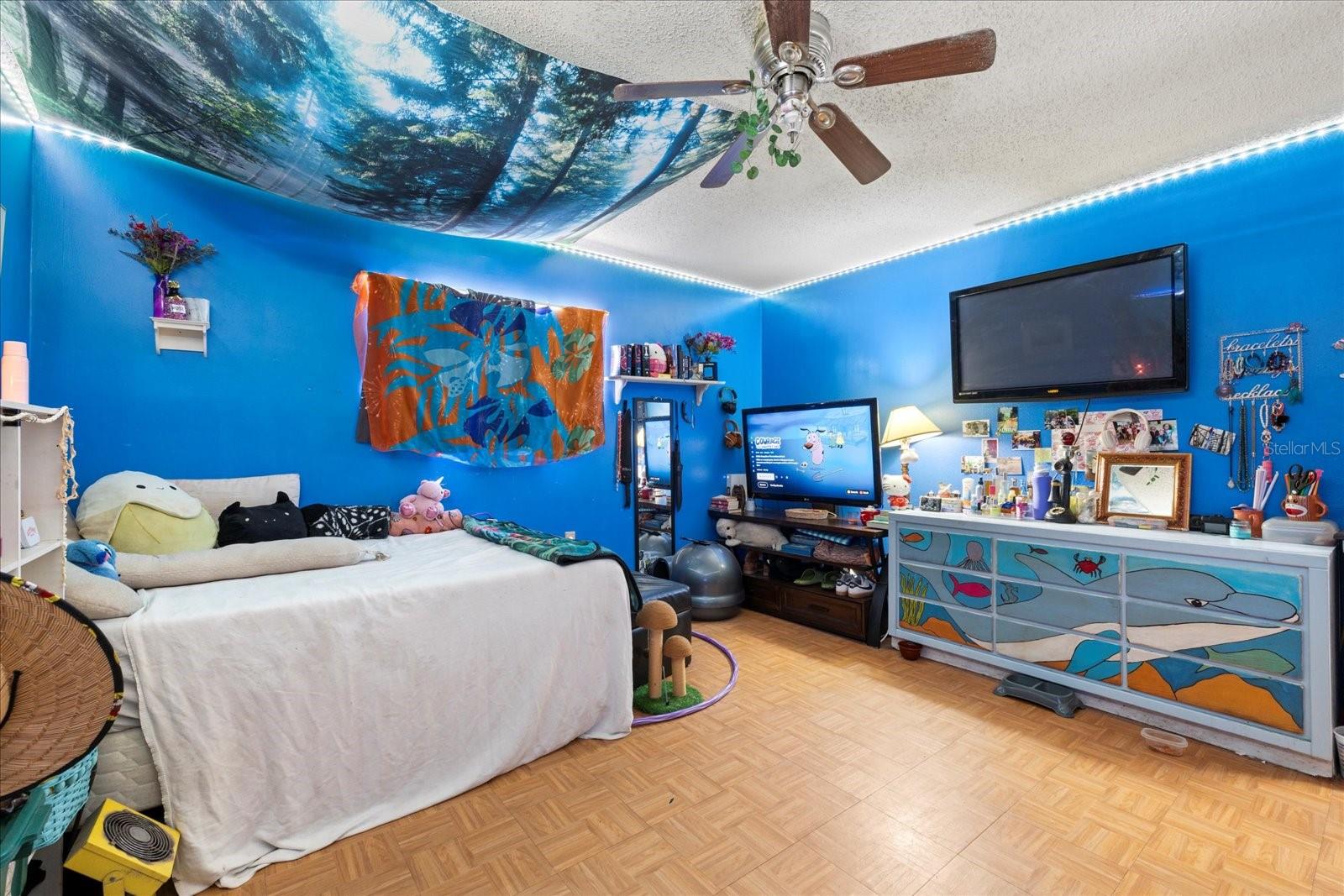 Image 19 of 35 For 2412 Mariner Boulevard